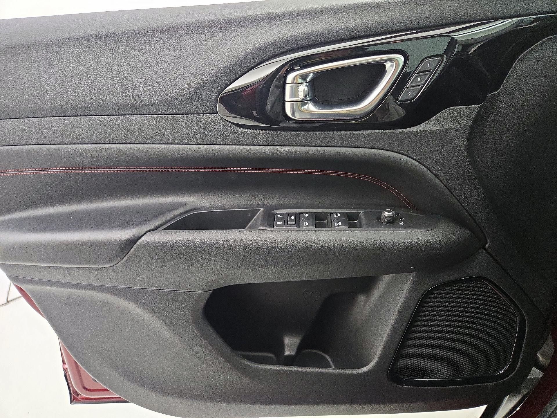 Thumbnail: 2022 Jeep Compass - 12