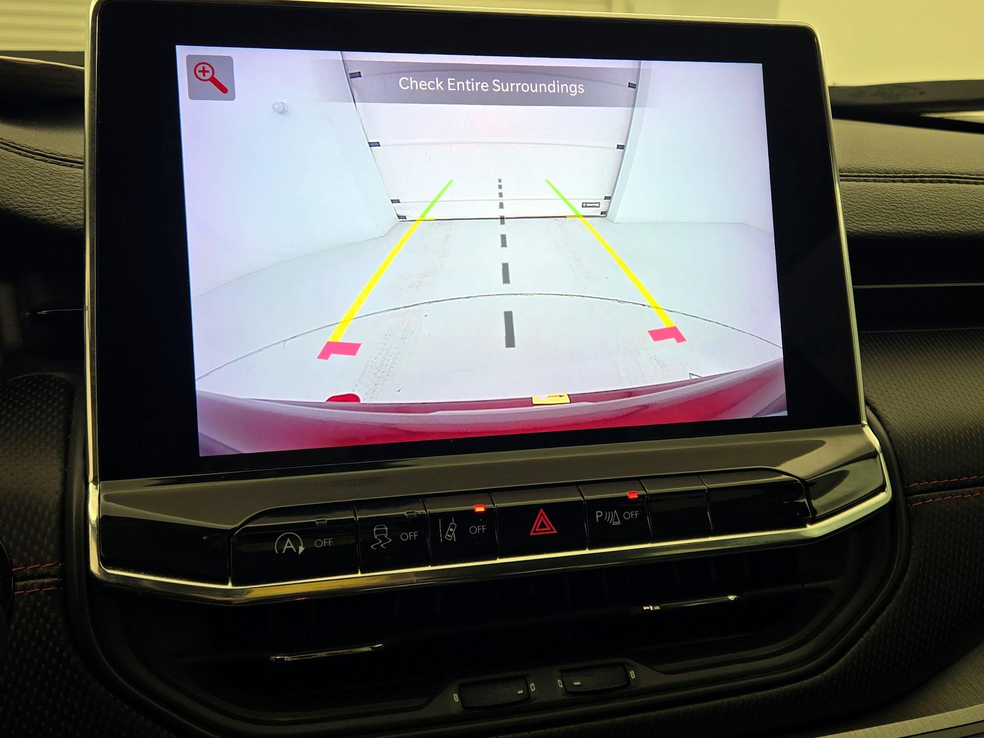 Thumbnail: 2022 Jeep Compass - 15