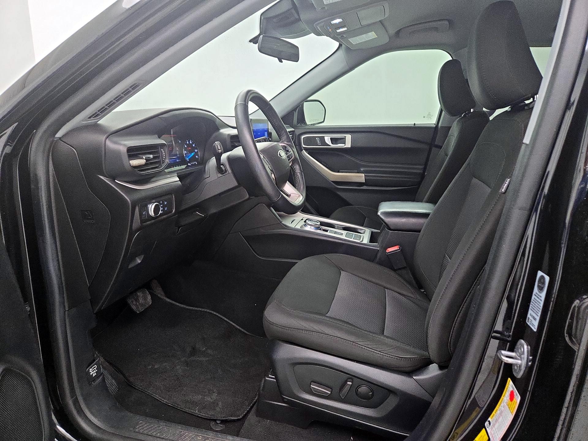 Thumbnail: 2022 Ford Explorer - 11