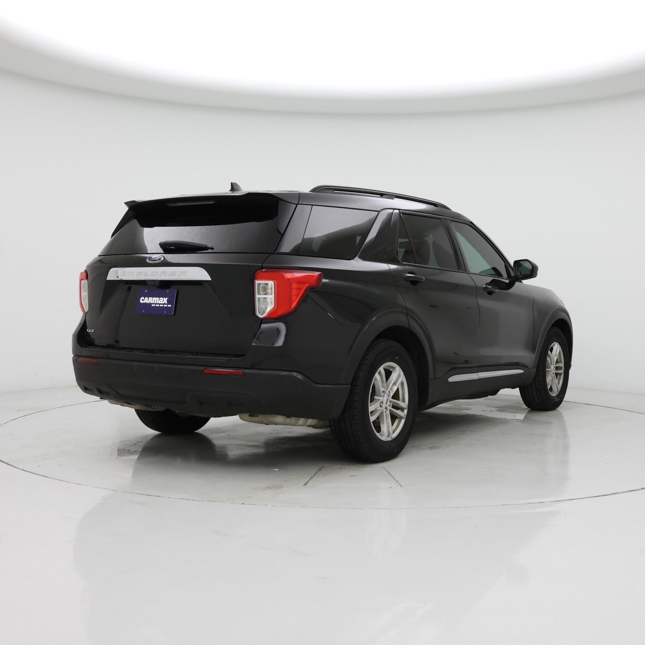 Thumbnail: 2022 Ford Explorer - 8