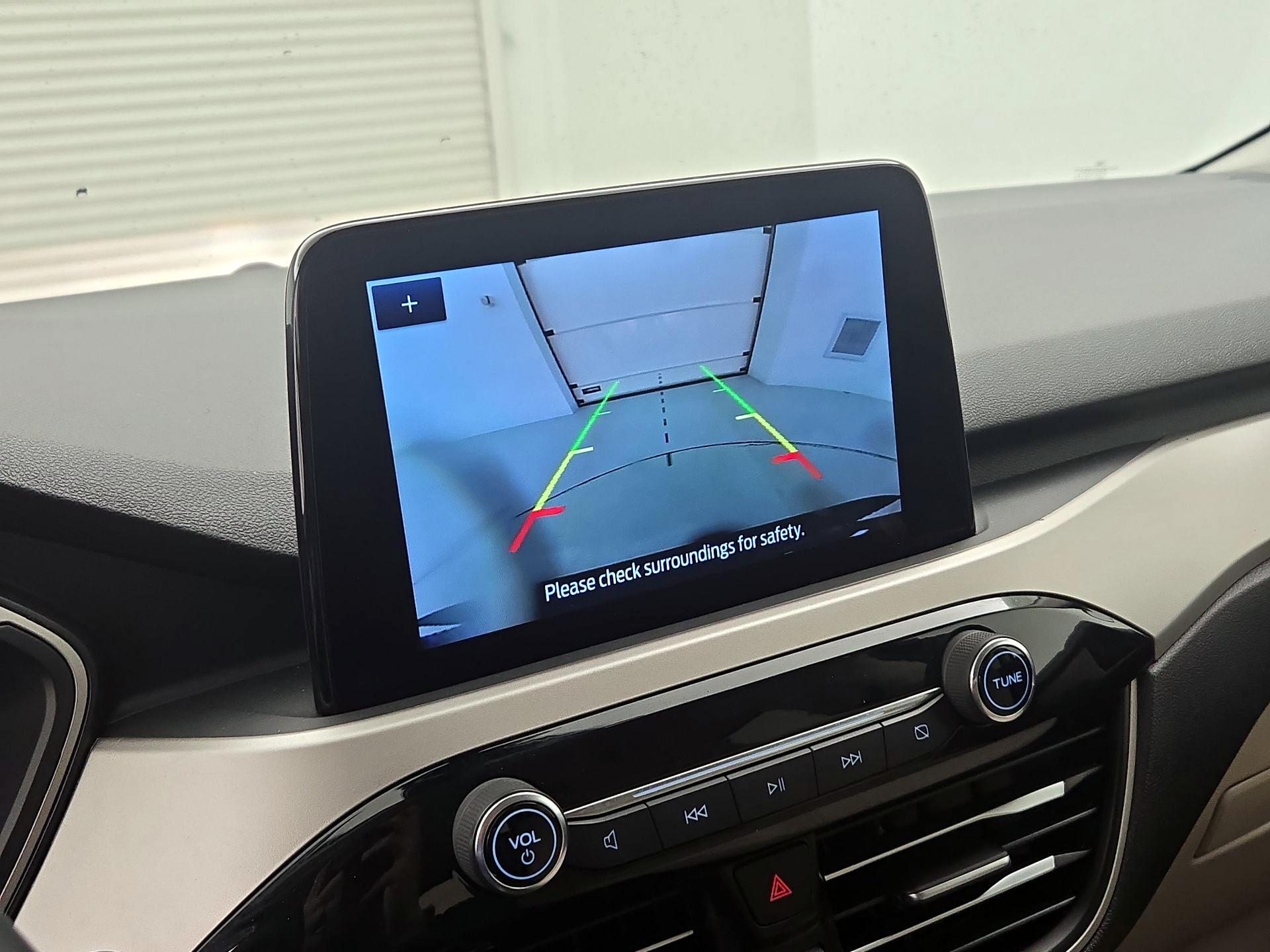 Thumbnail: 2022 Ford Escape - 15