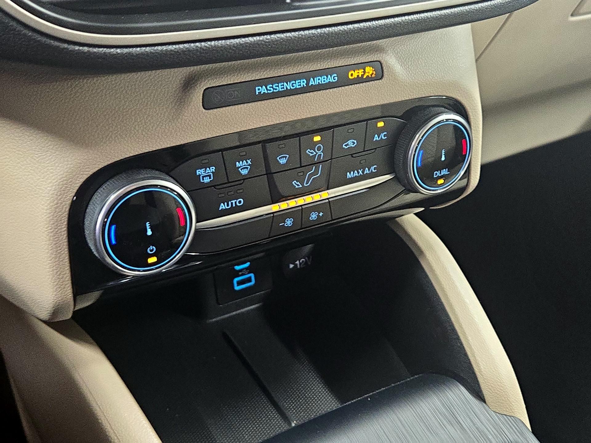 Thumbnail: 2022 Ford Escape - 17