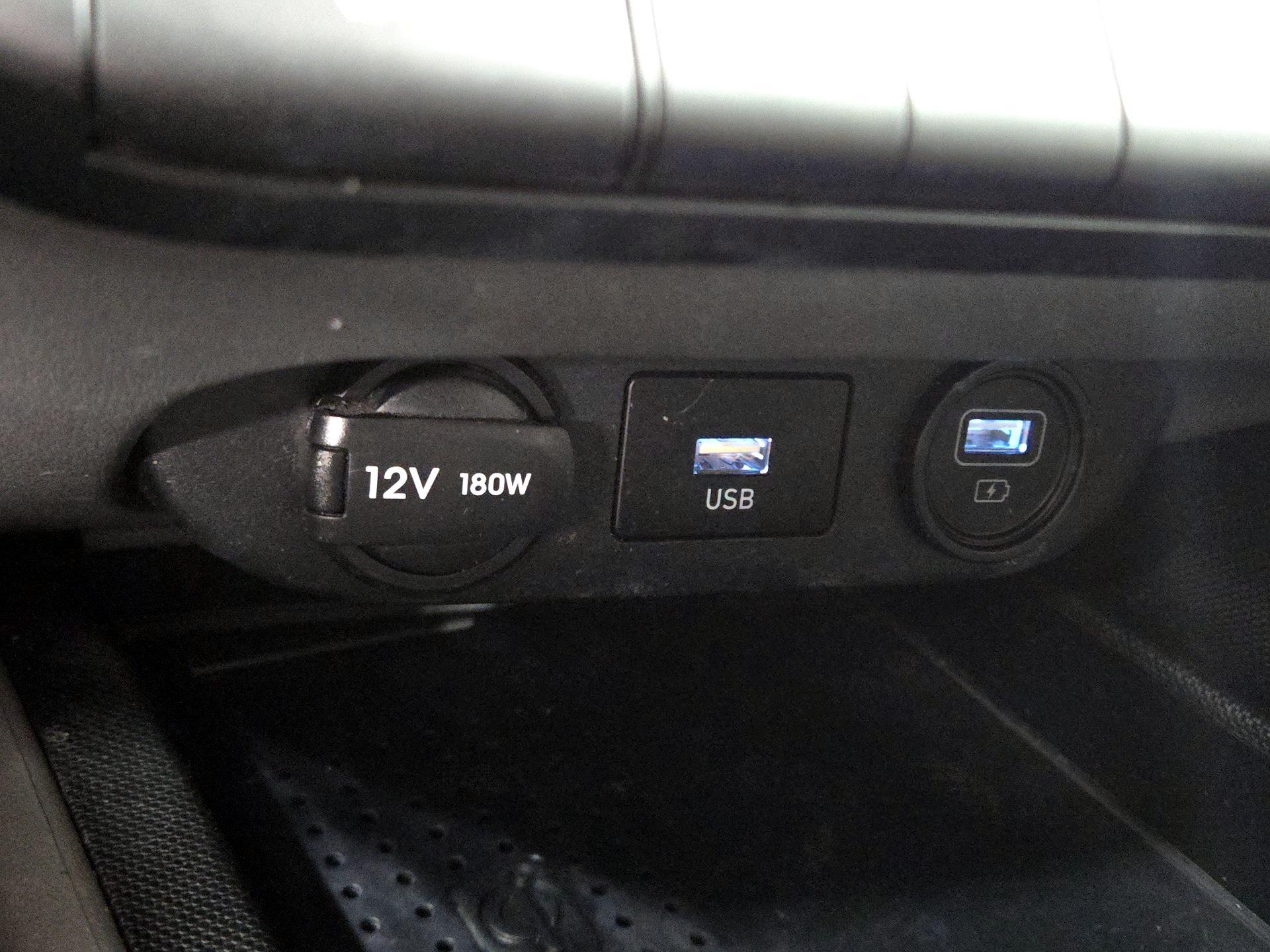 Thumbnail: 2023 Hyundai Elantra - 17