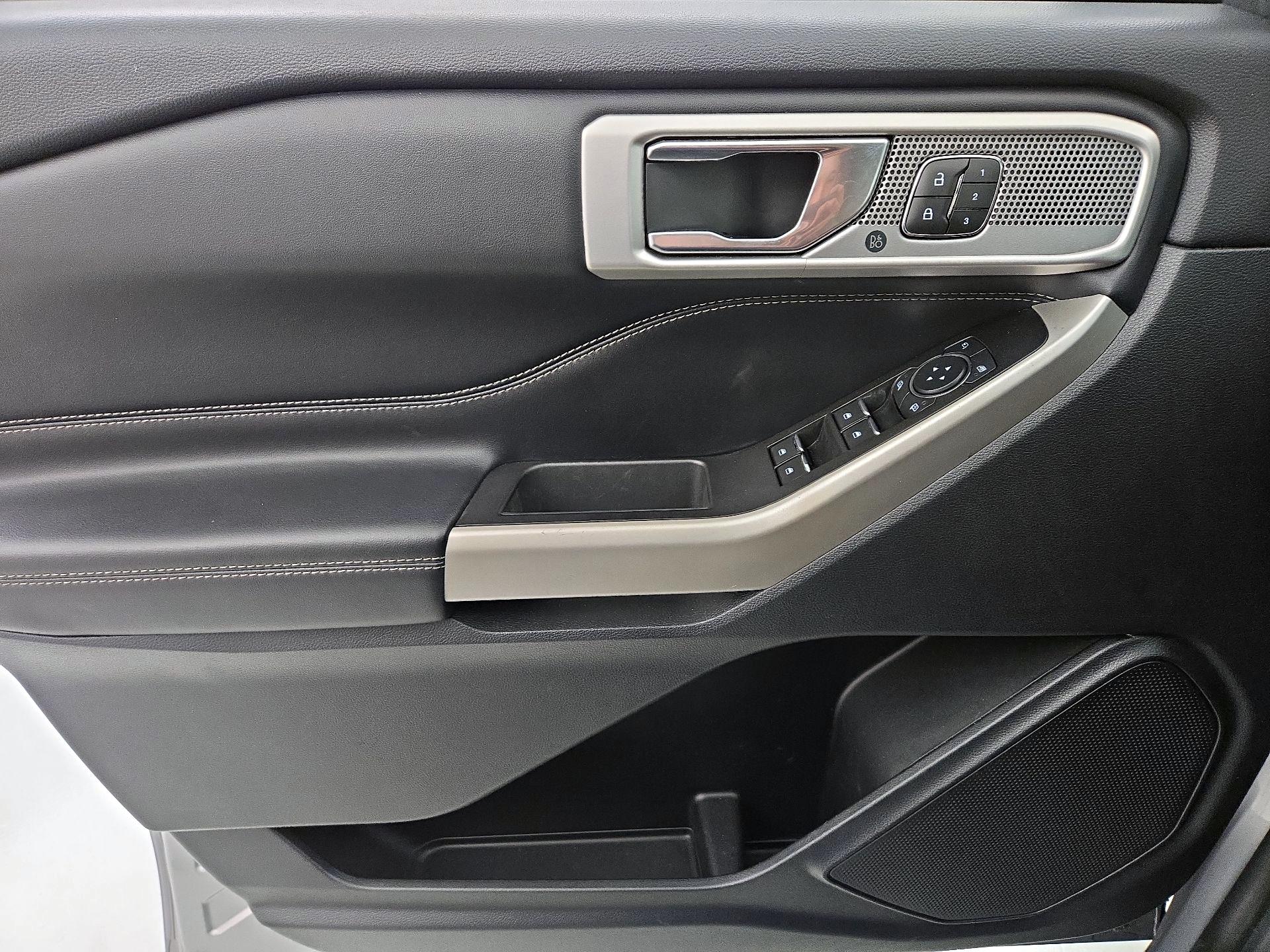 Thumbnail: 2021 Ford Explorer - 12