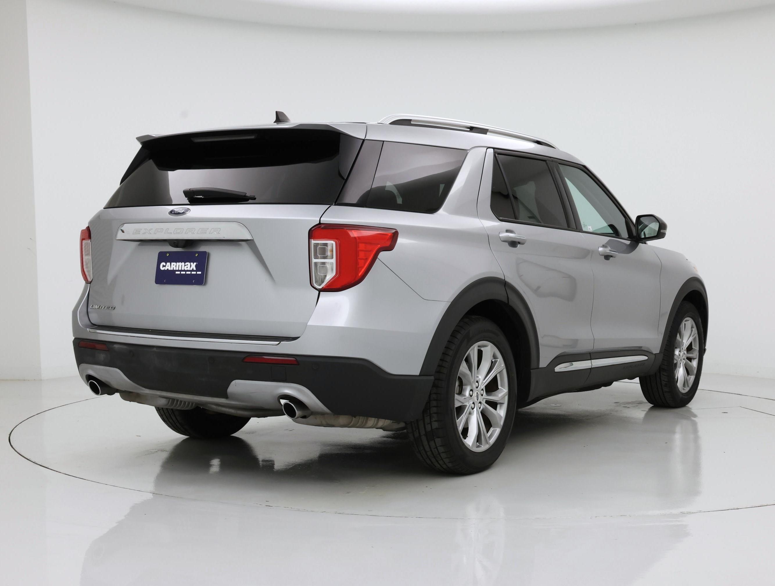Thumbnail: 2021 Ford Explorer - 8