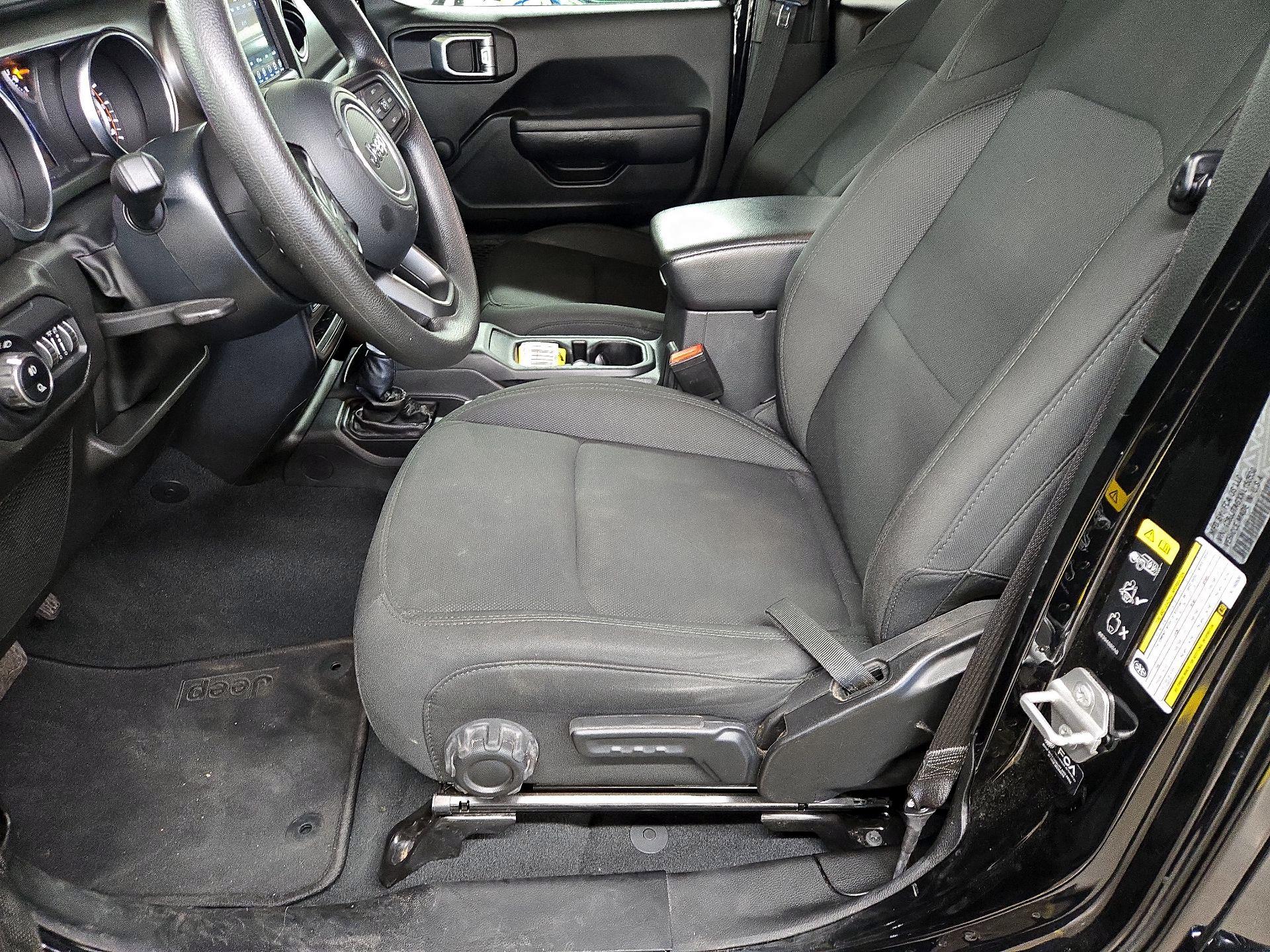 Thumbnail: 2022 Jeep Gladiator - 11