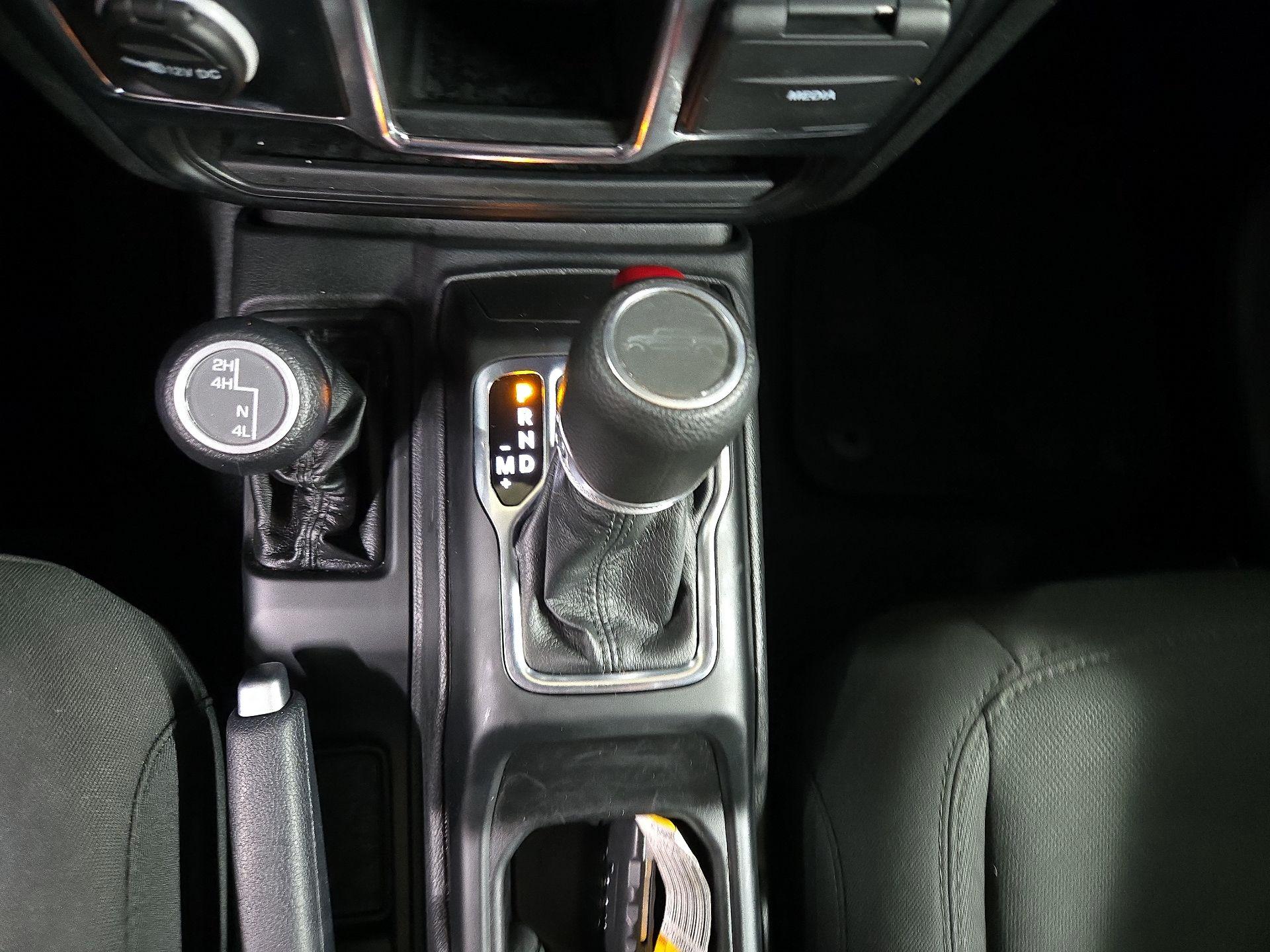 Thumbnail: 2022 Jeep Gladiator - 16