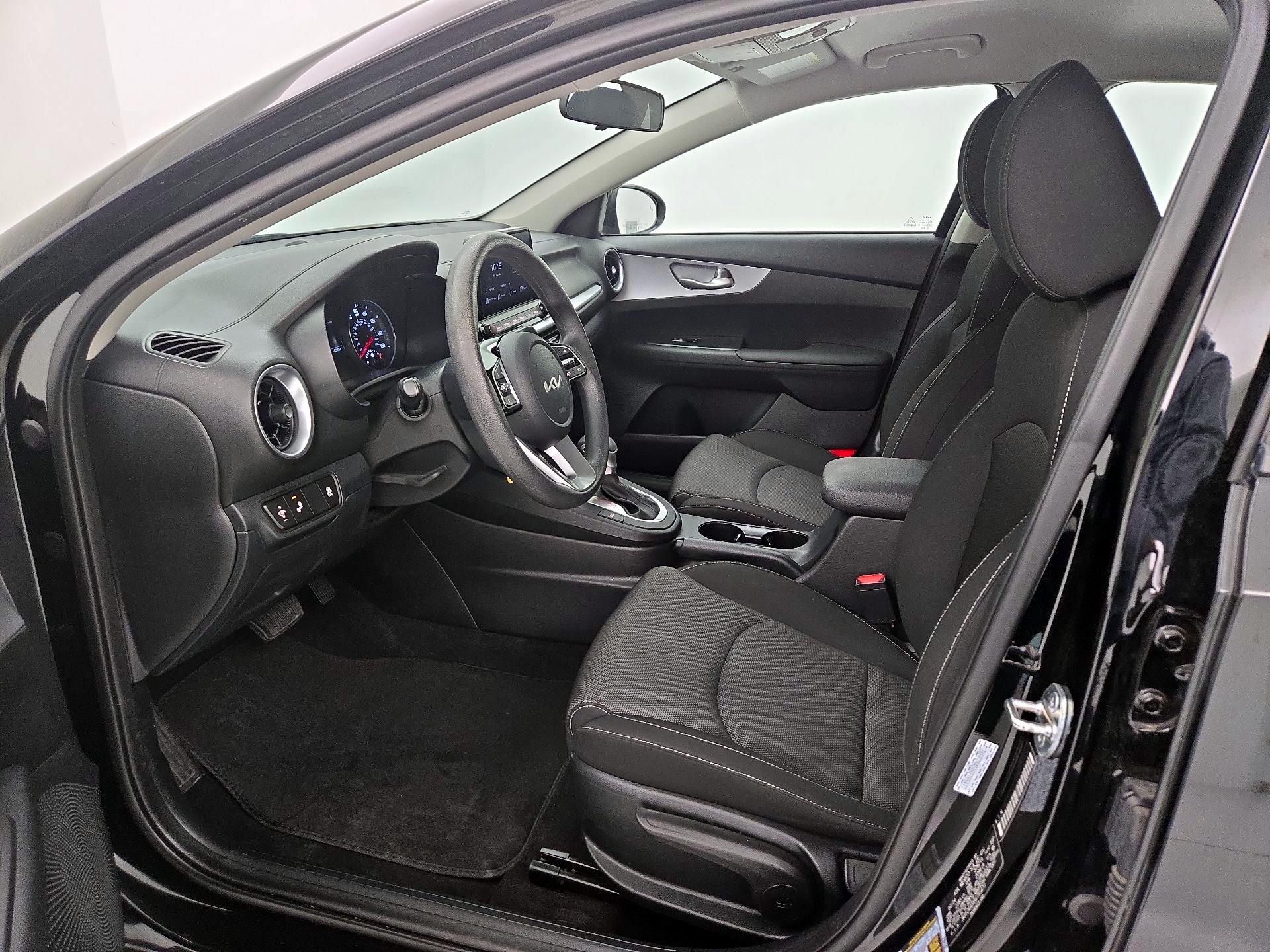 Thumbnail: 2024 Kia Forte - 11