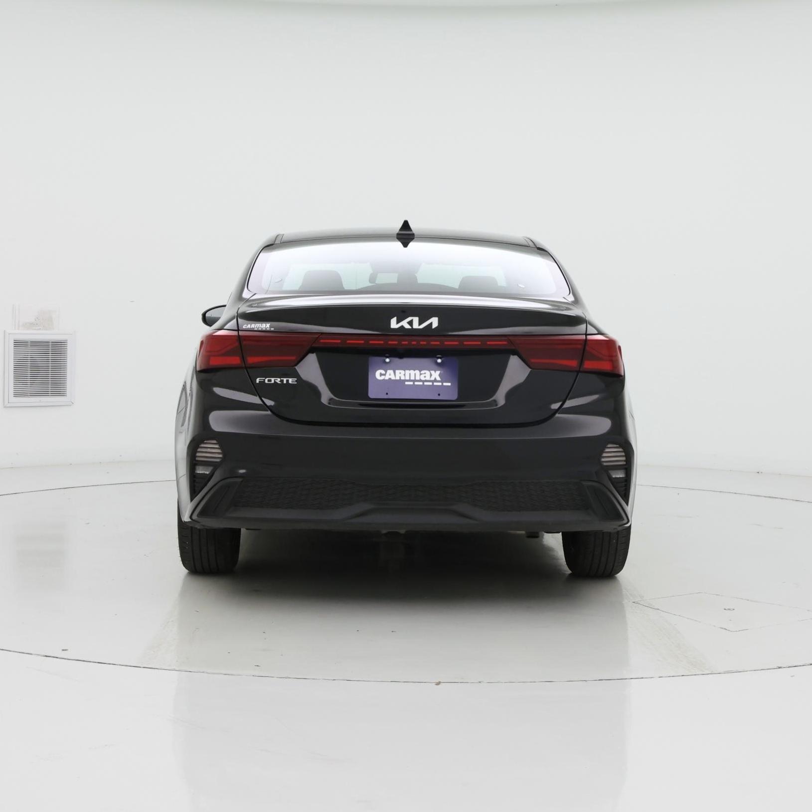 Thumbnail: 2024 Kia Forte - 6