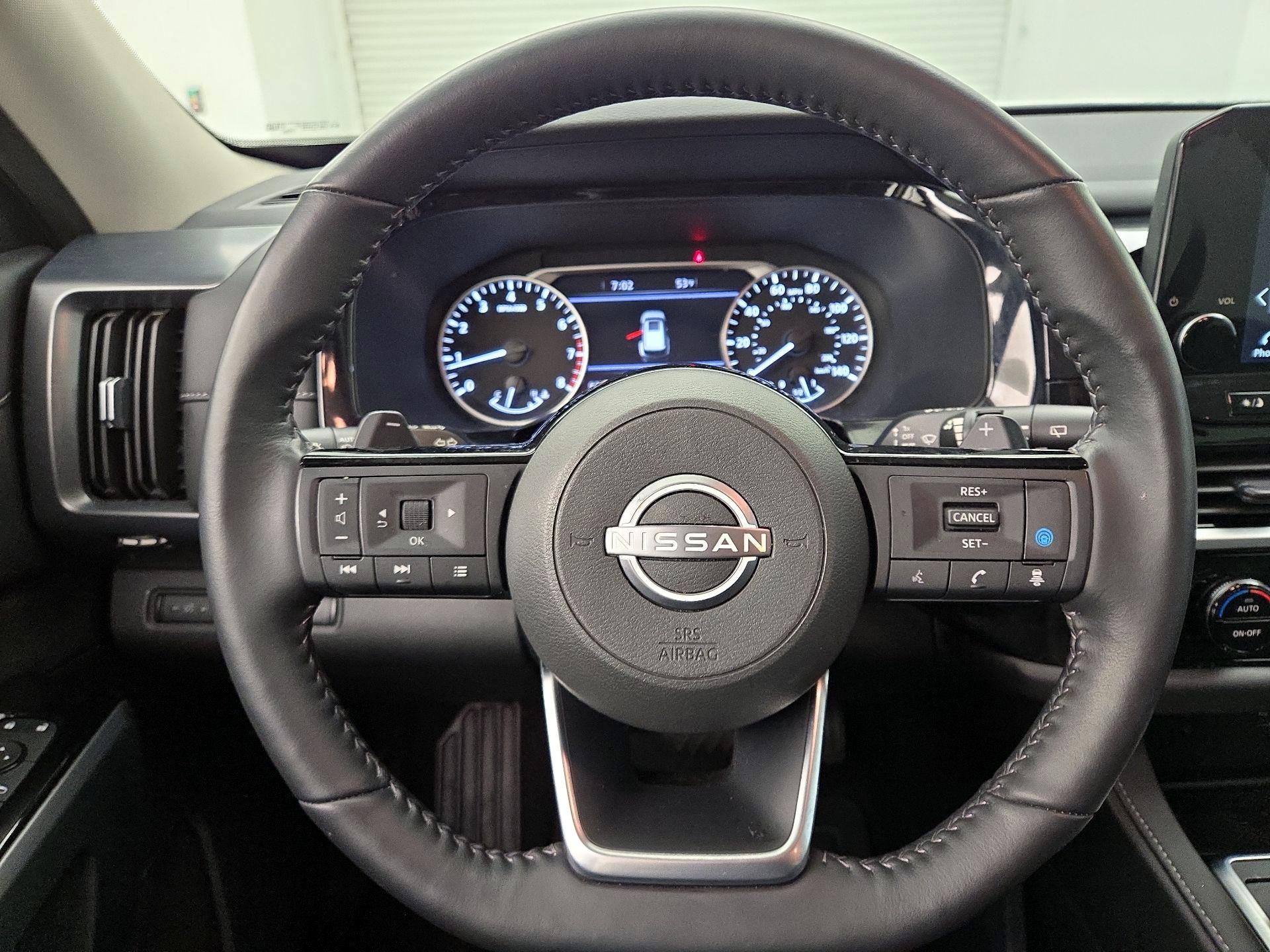 Thumbnail: 2024 Nissan Pathfinder - 10
