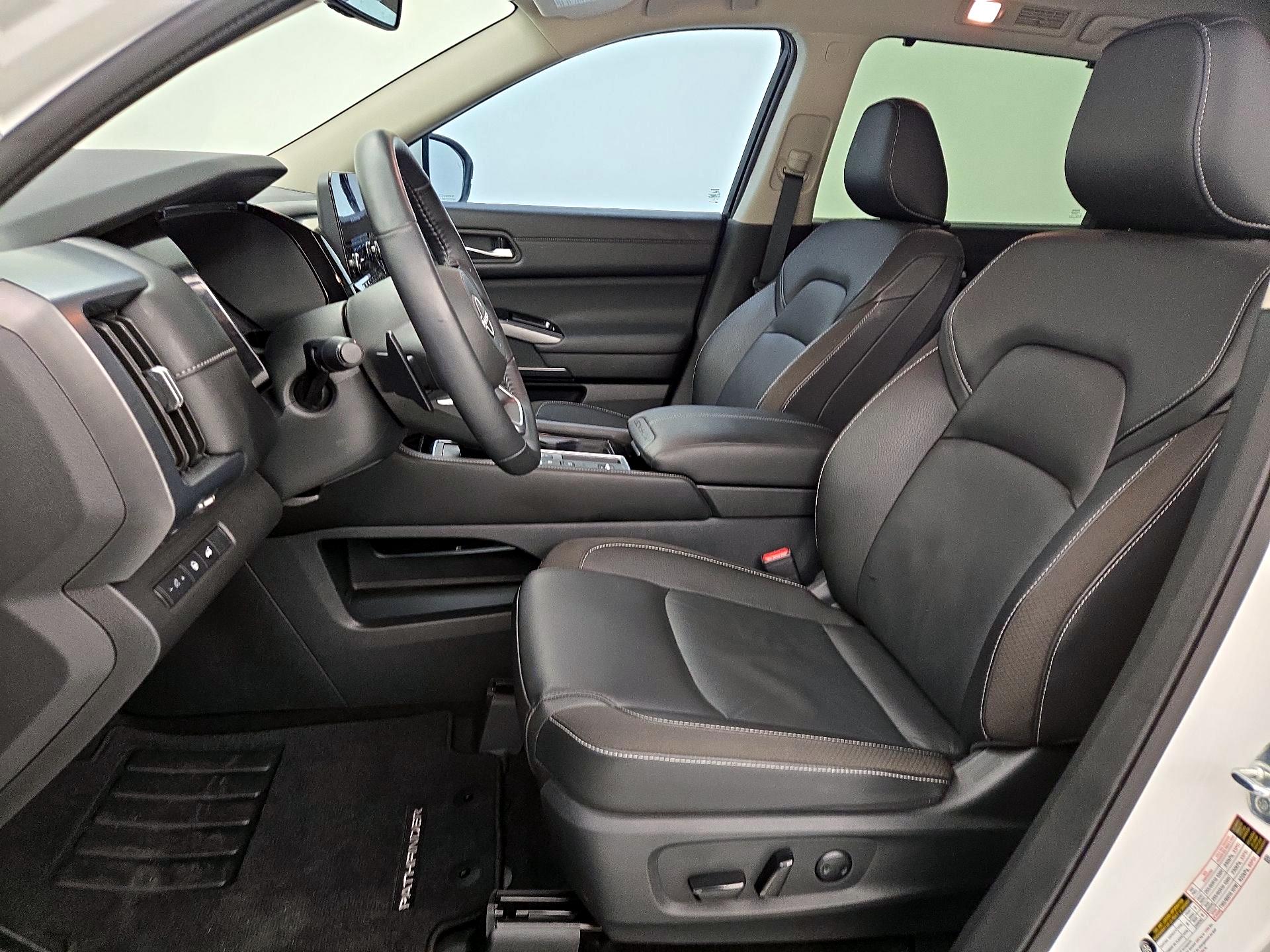 Thumbnail: 2024 Nissan Pathfinder - 11