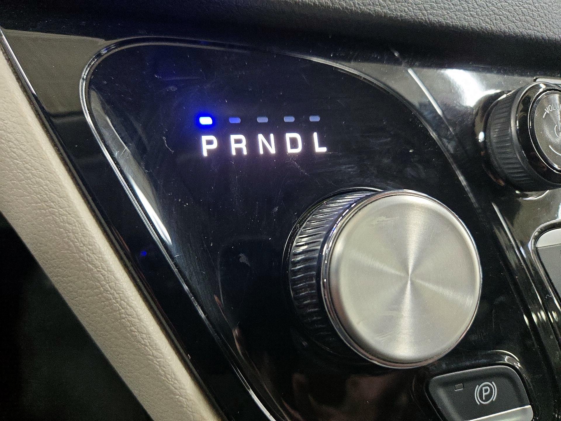 Thumbnail: 2024 Chrysler Pacifica - 17