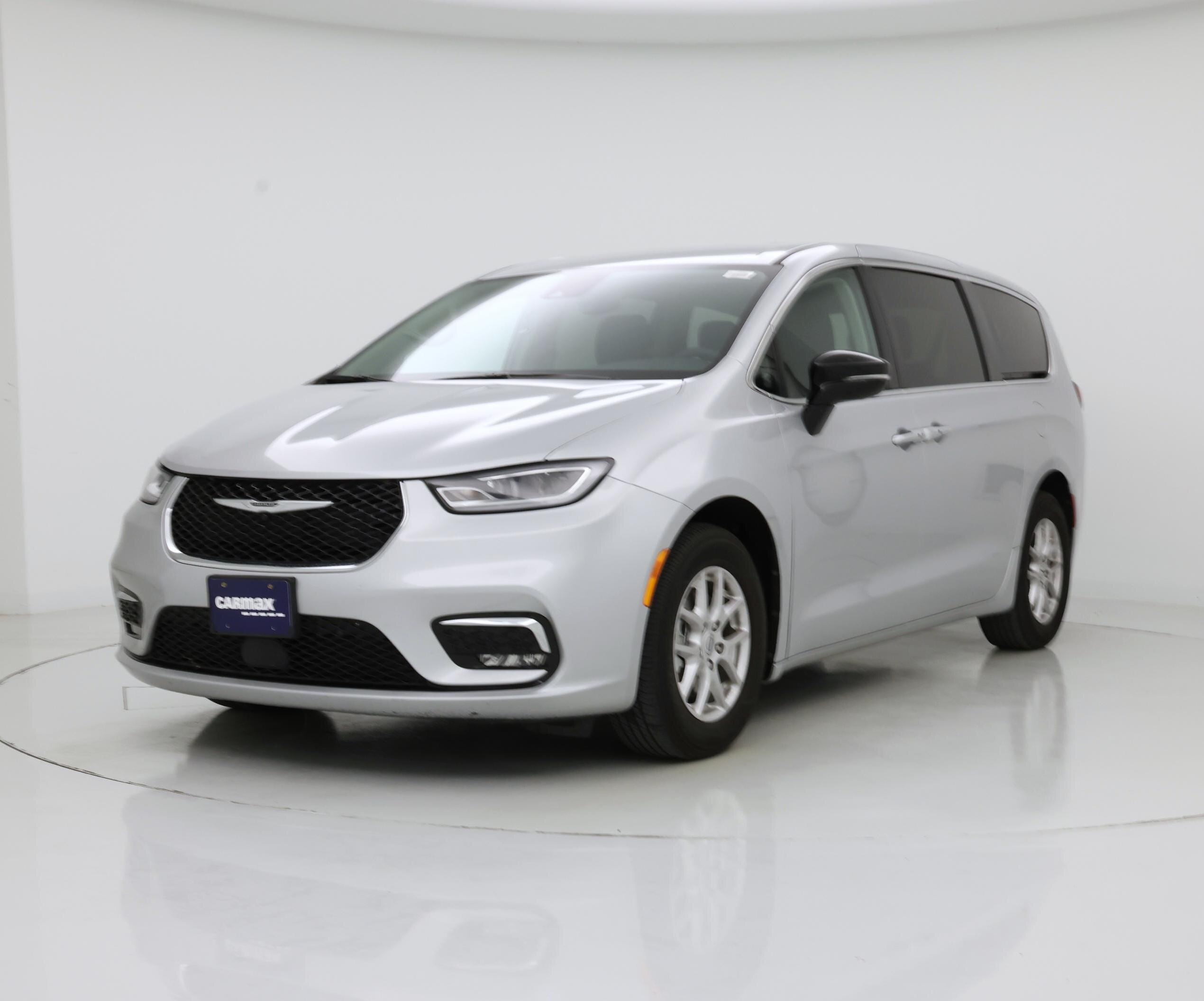 Thumbnail: 2024 Chrysler Pacifica - 4