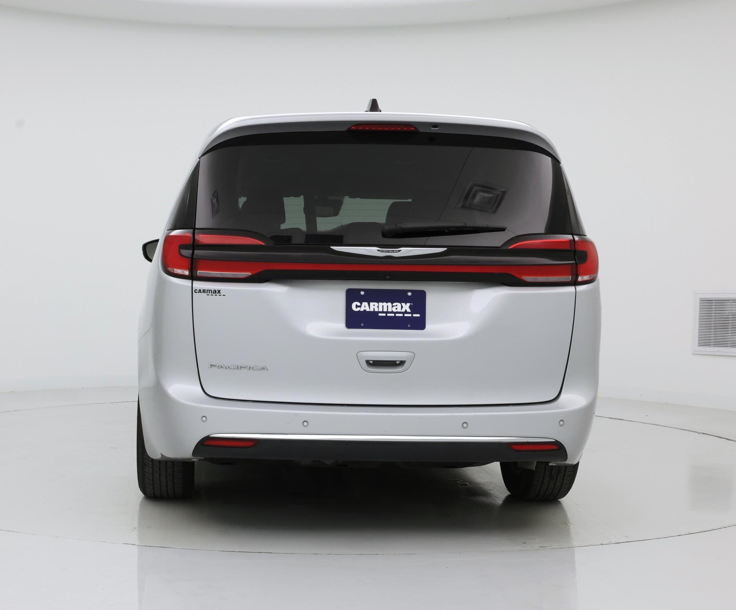 Thumbnail: 2024 Chrysler Pacifica - 6