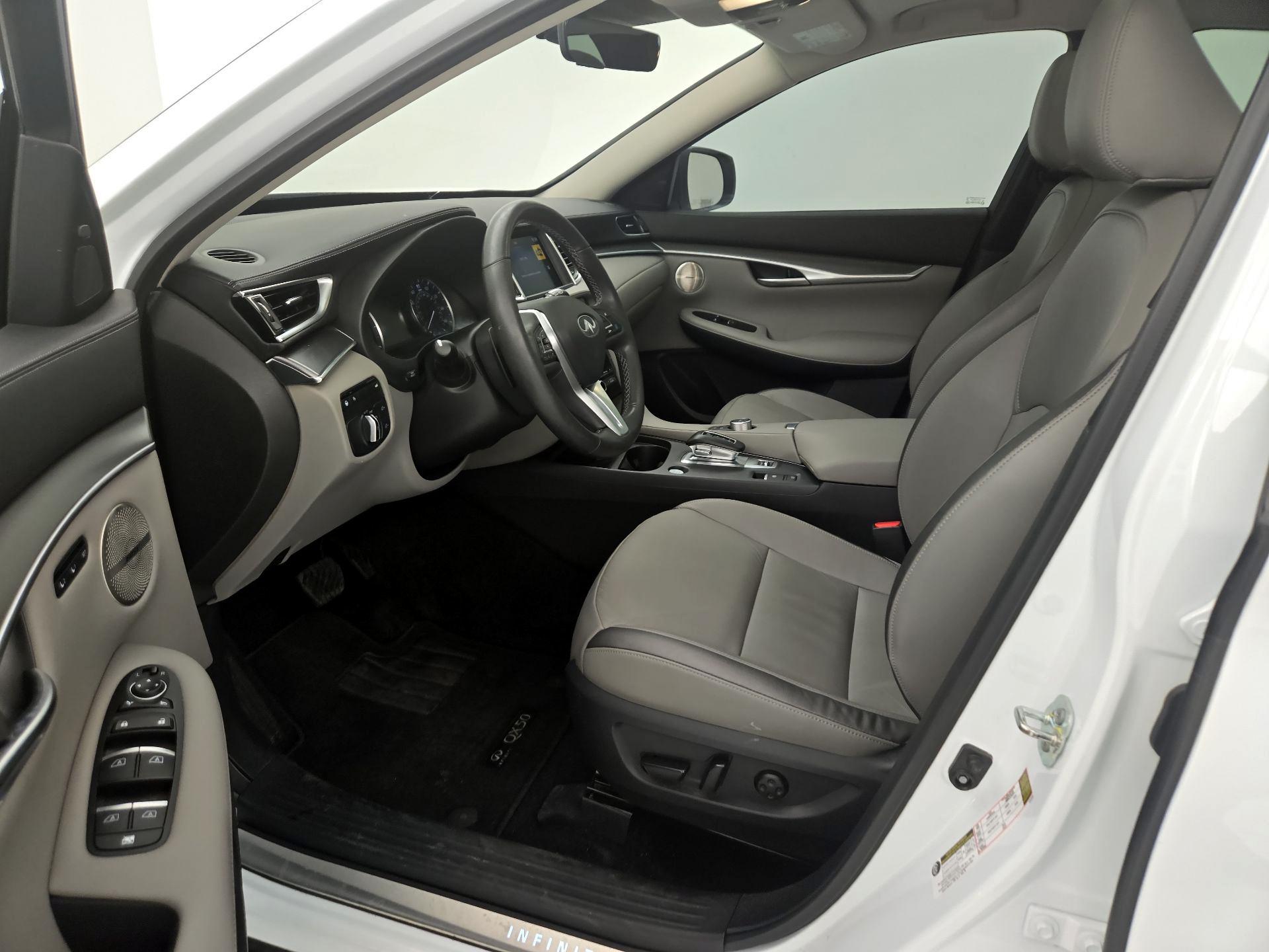 Thumbnail: 2023 INFINITI QX50 - 11