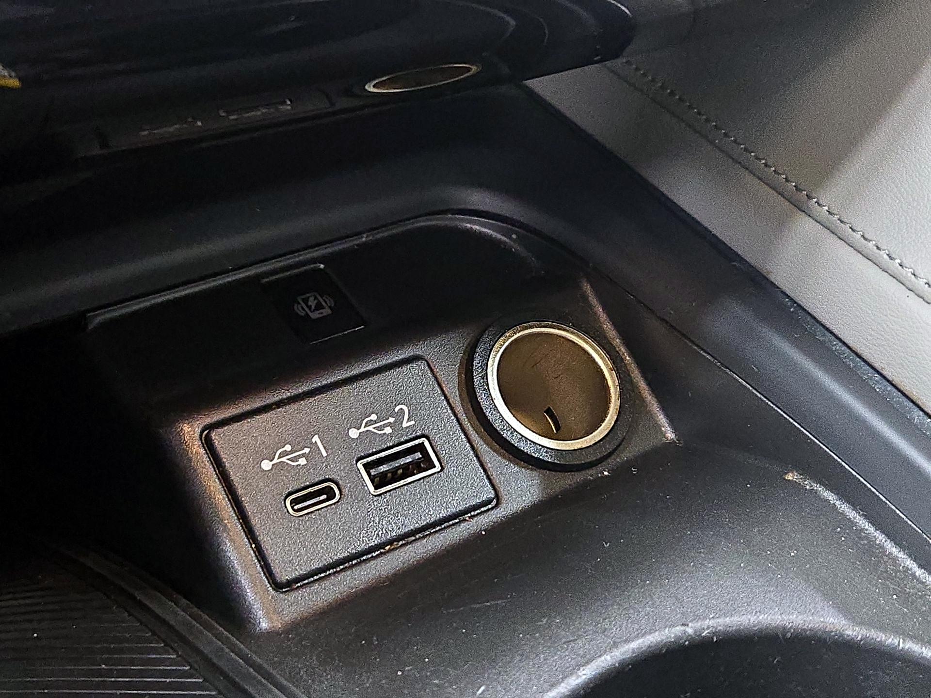 Thumbnail: 2023 INFINITI QX50 - 18