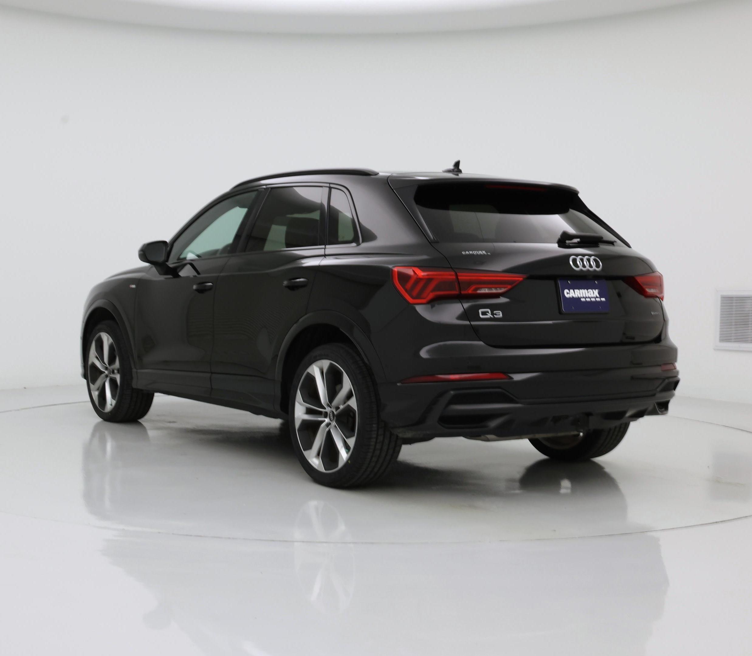 Thumbnail: 2021 Audi Q3 - 2