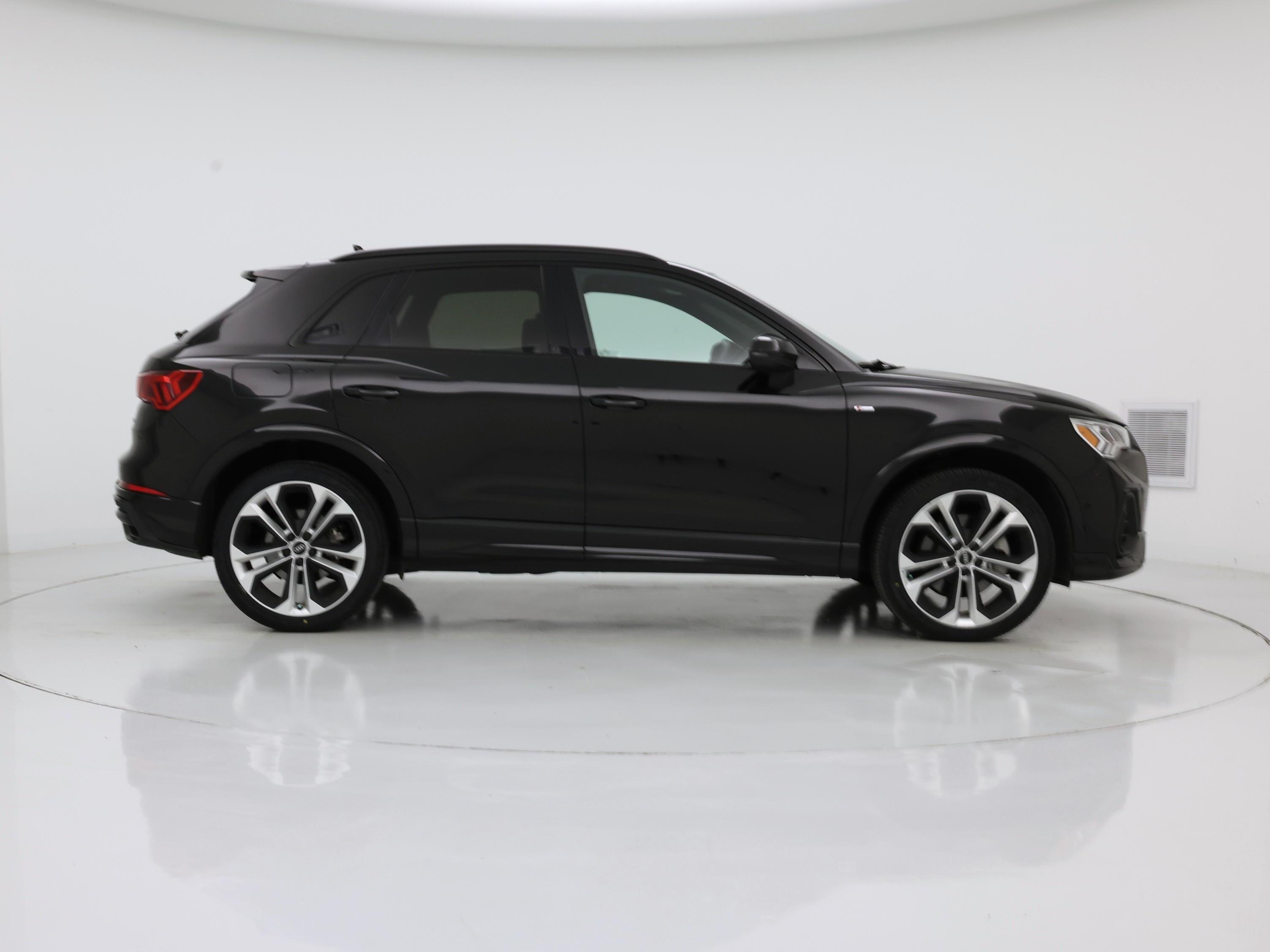 Thumbnail: 2021 Audi Q3 - 7