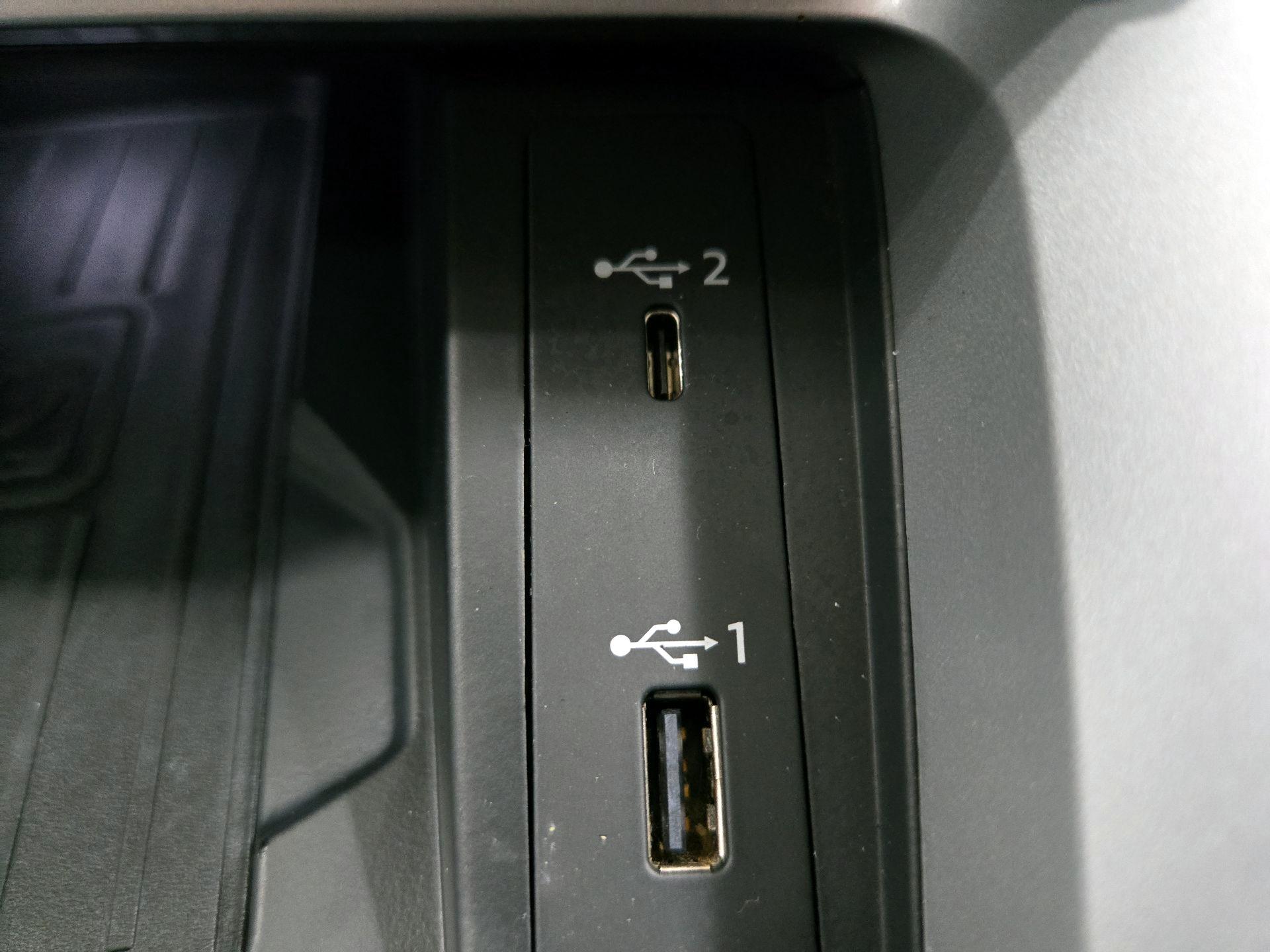 Thumbnail: 2020 Audi Q3 - 18