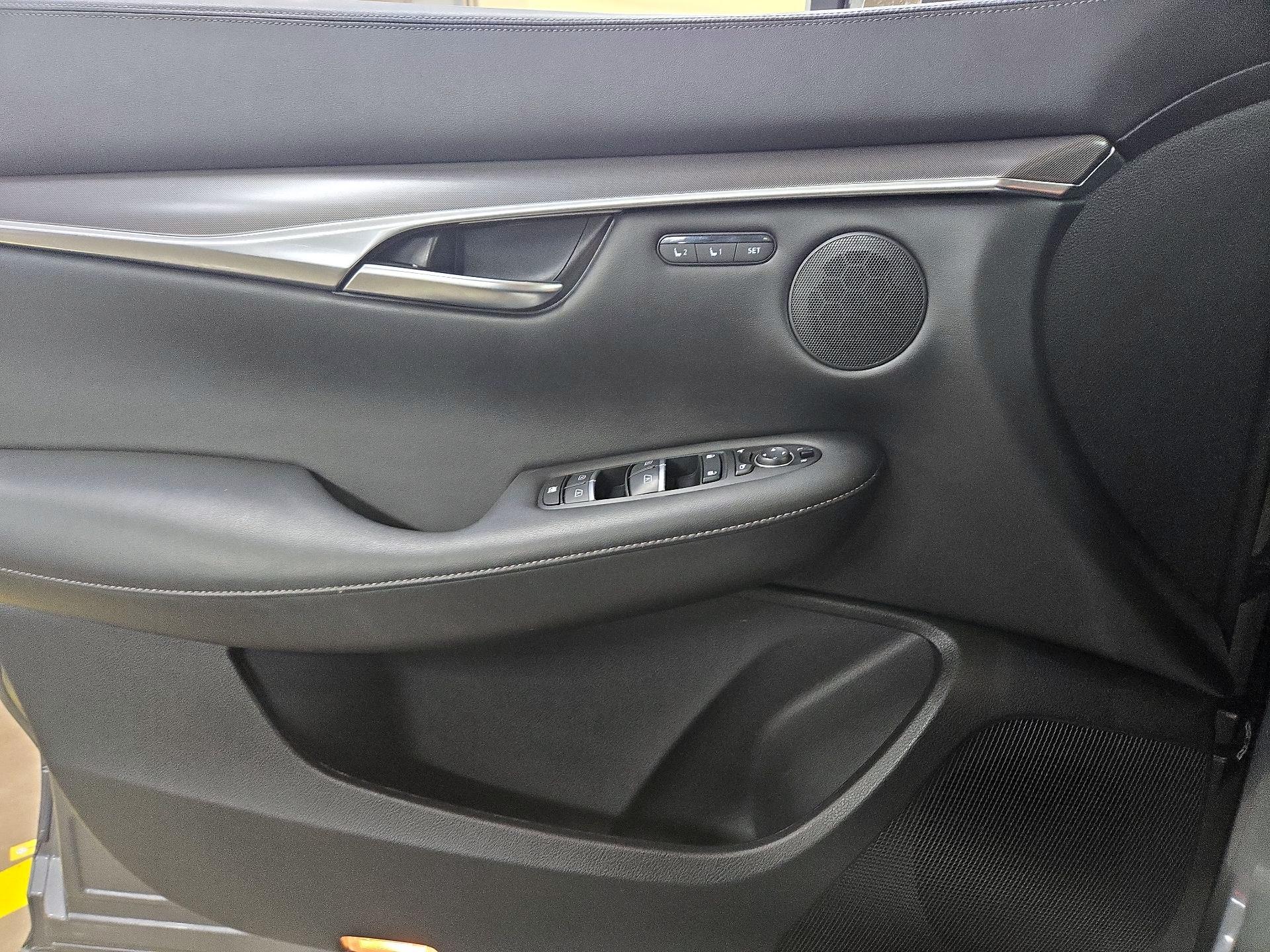 Thumbnail: 2023 INFINITI QX50 - 12