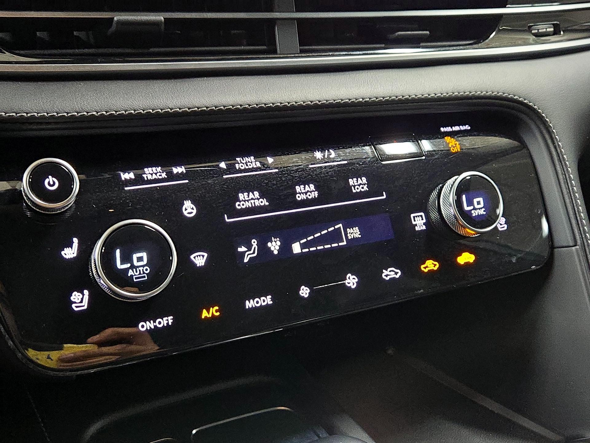 Thumbnail: 2023 INFINITI QX60 - 17