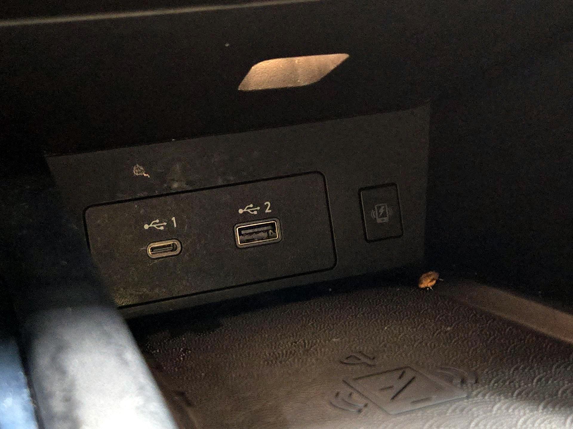 Thumbnail: 2023 INFINITI QX60 - 19