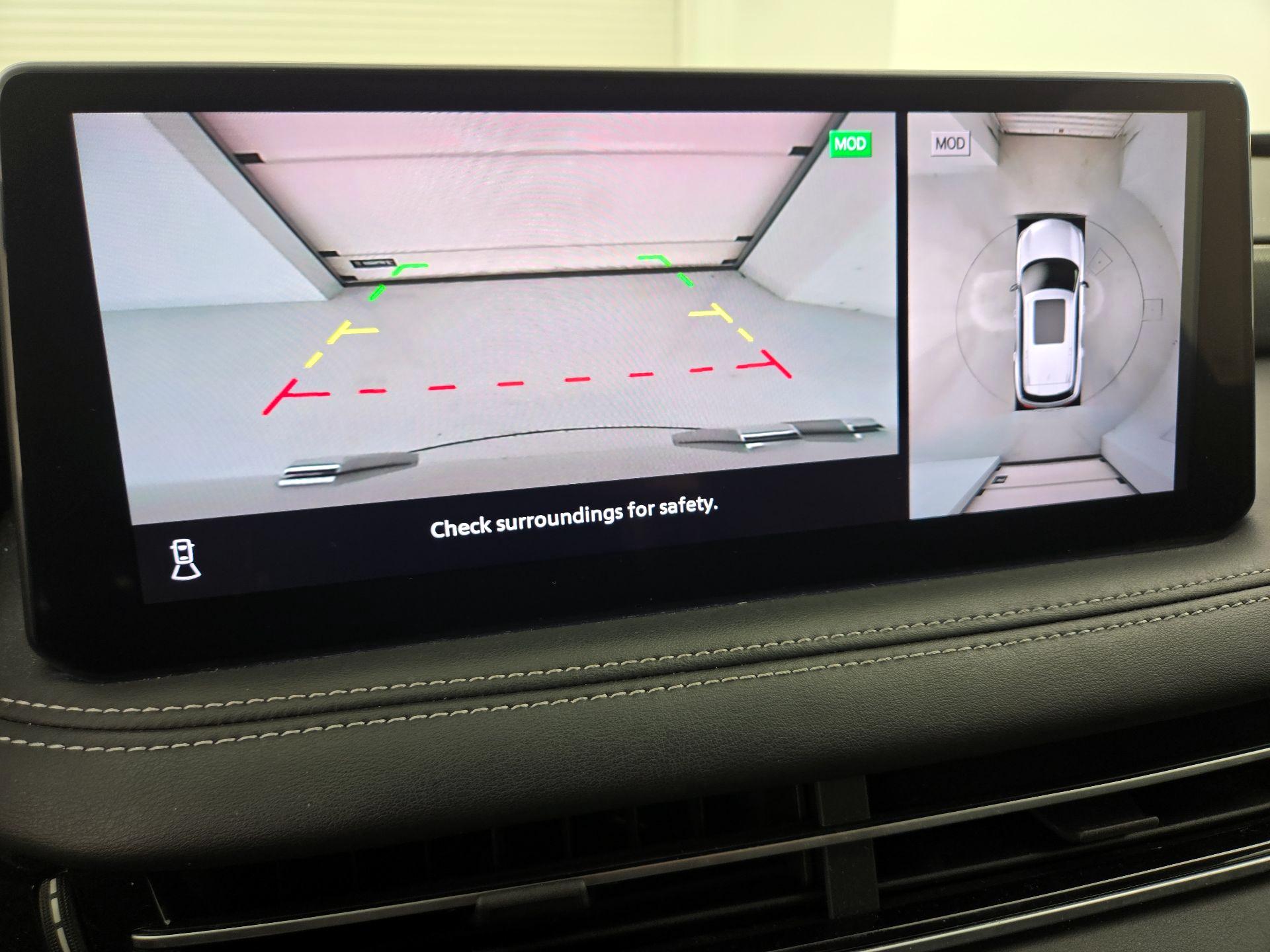 Thumbnail: 2023 INFINITI QX60 - 14