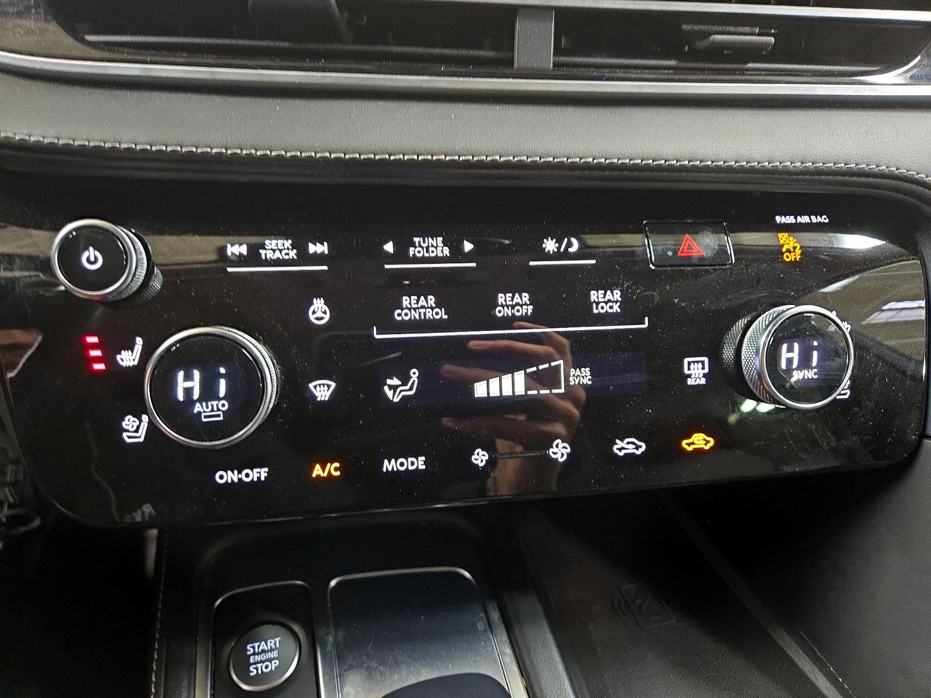 Thumbnail: 2023 INFINITI QX60 - 16