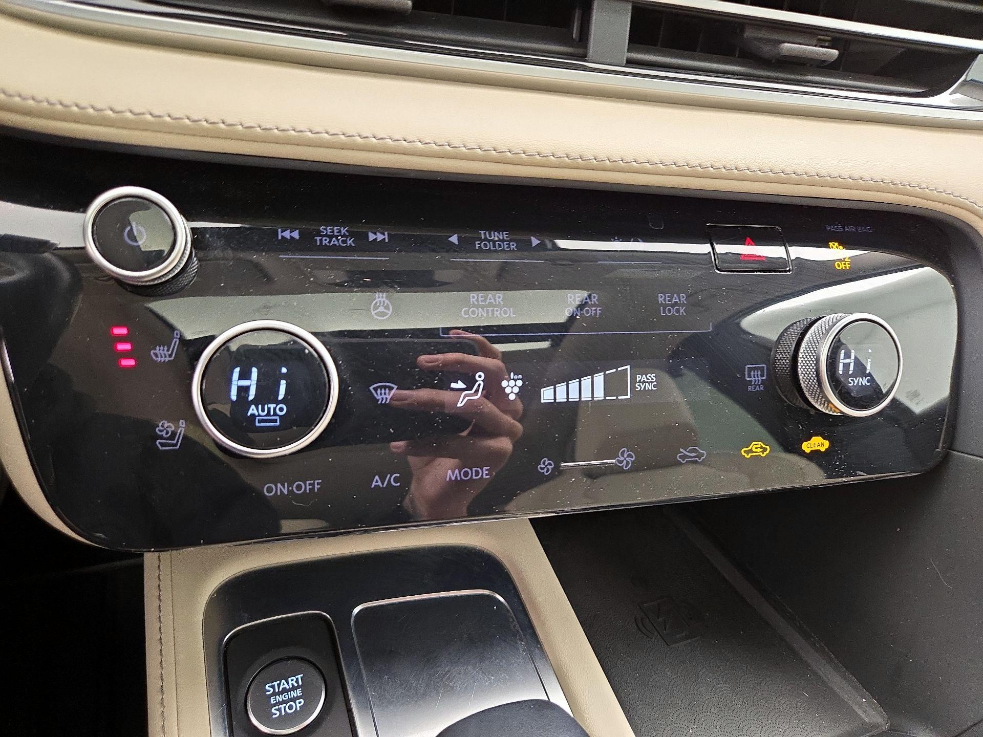 Thumbnail: 2023 INFINITI QX60 - 16