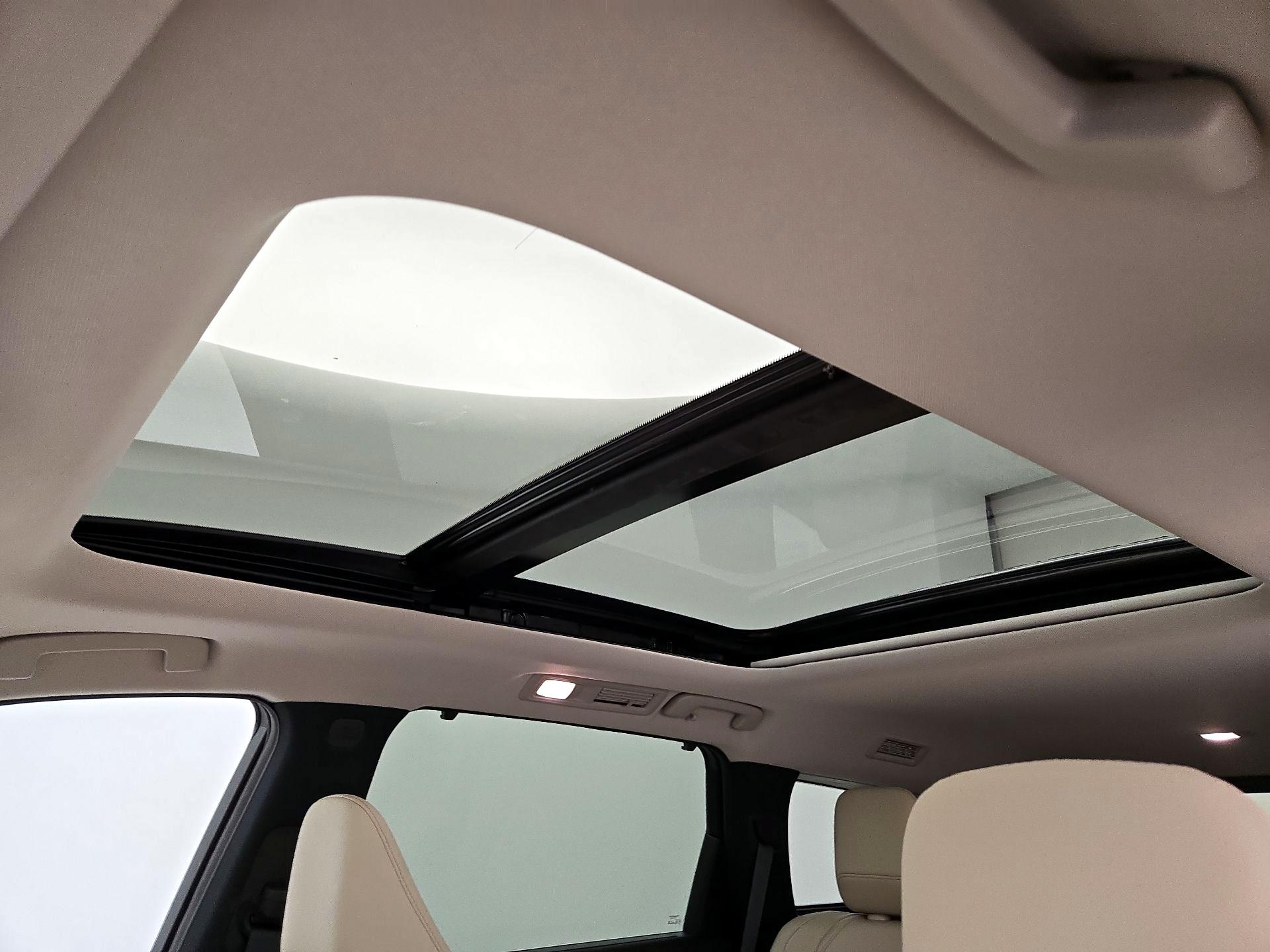 Thumbnail: 2023 INFINITI QX60 - 19