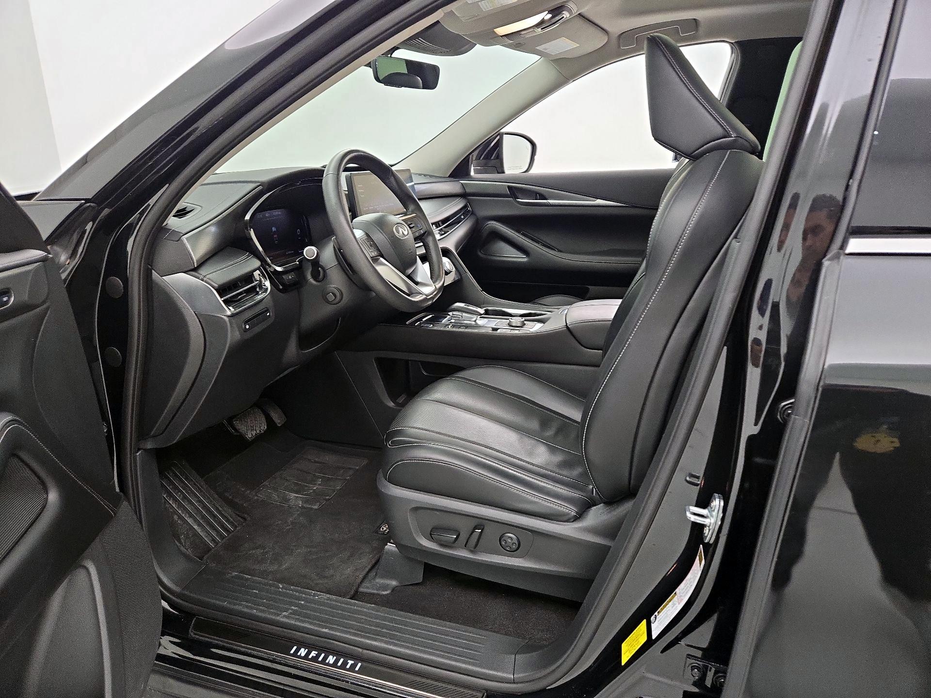 Thumbnail: 2023 INFINITI QX60 - 11