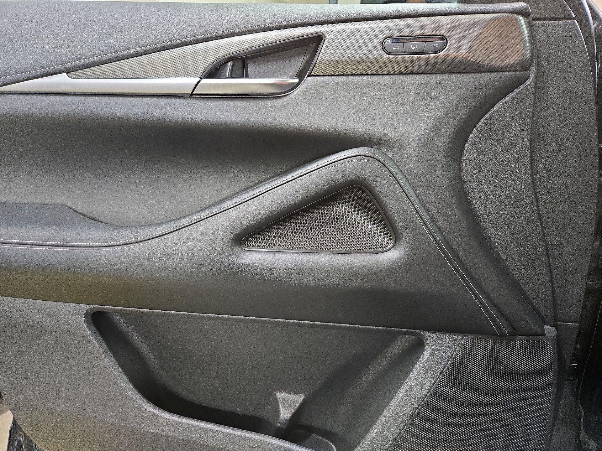 Thumbnail: 2023 INFINITI QX60 - 12