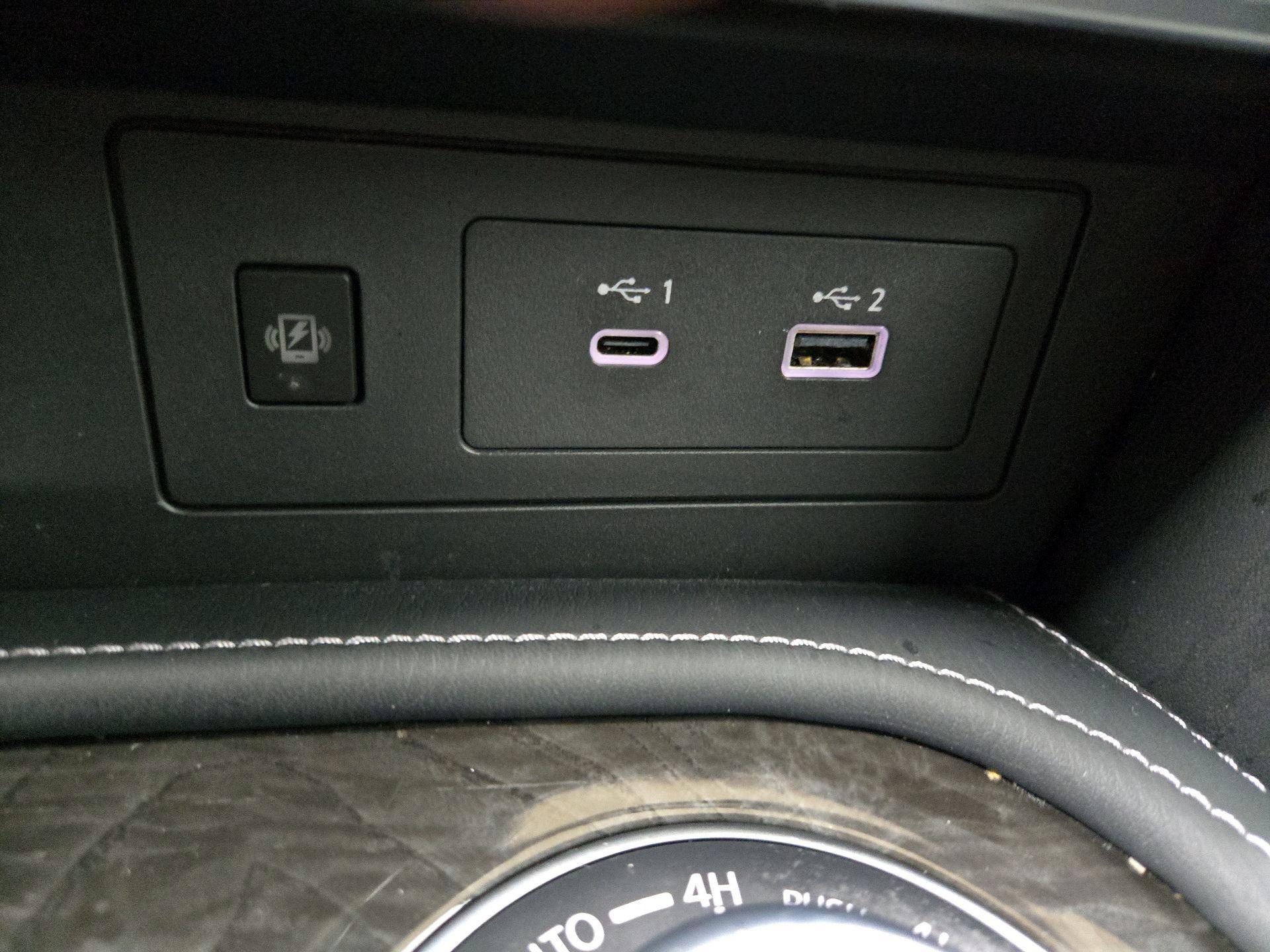 Thumbnail: 2024 INFINITI QX80 - 17