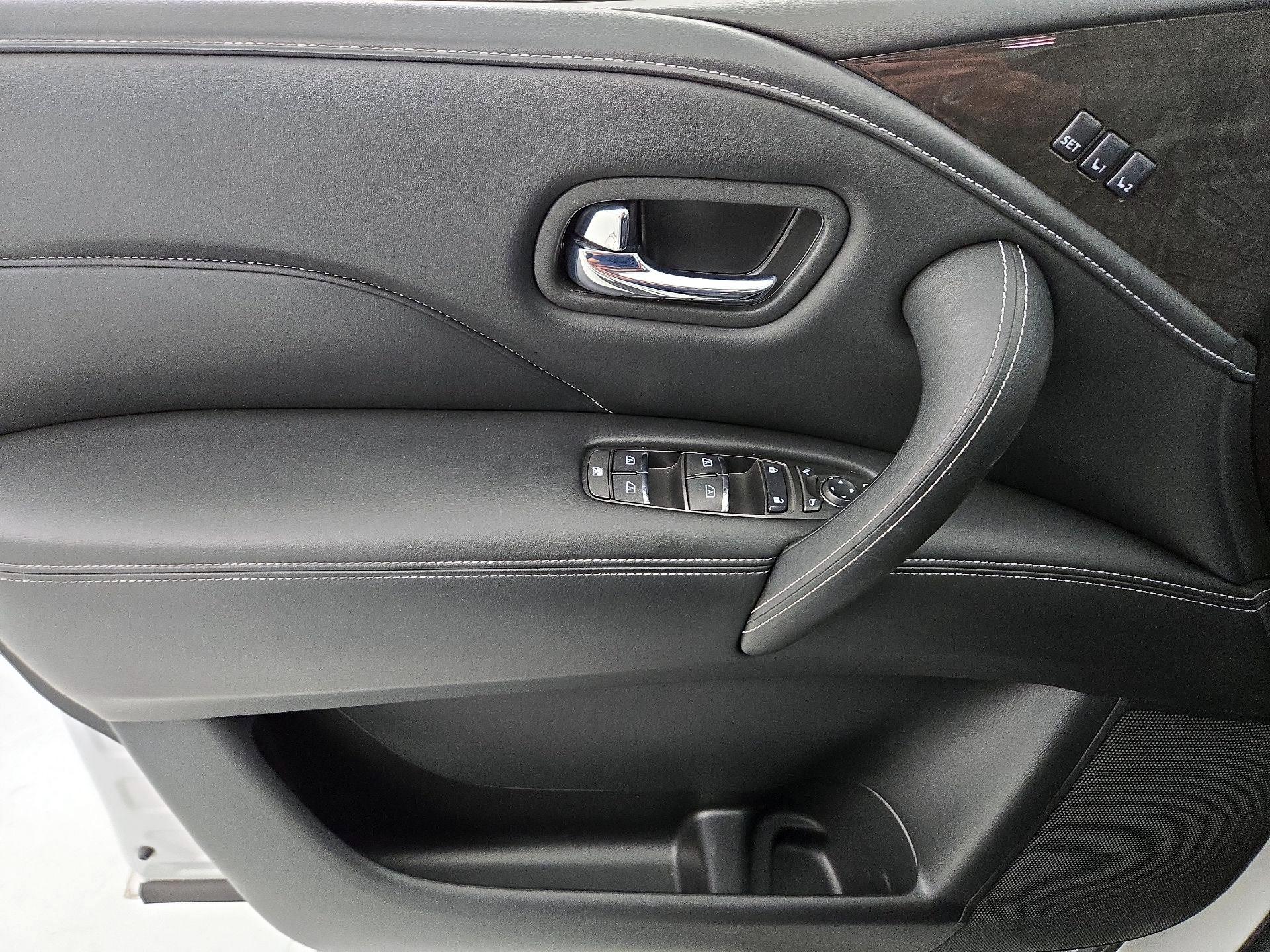 Thumbnail: 2022 INFINITI QX80 - 12