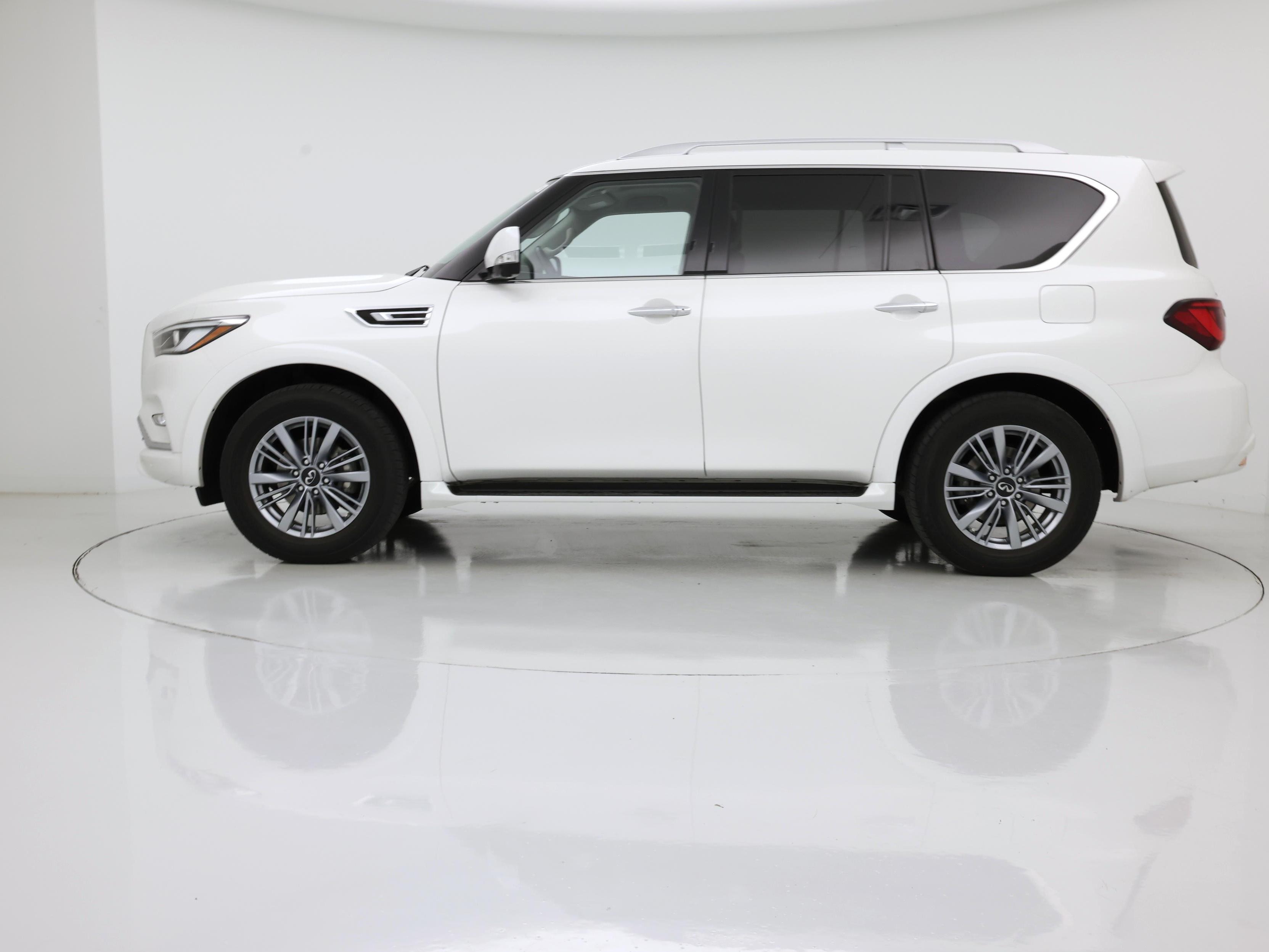 Thumbnail: 2022 INFINITI QX80 - 3