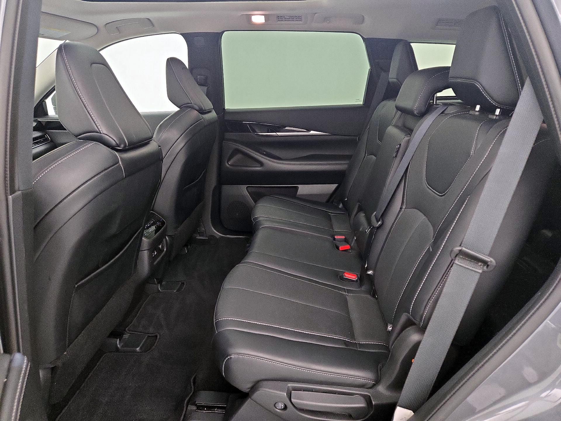 Thumbnail: 2023 INFINITI QX60 - 19