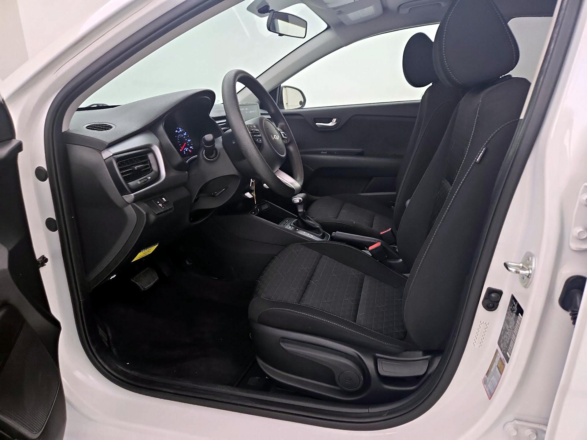 Thumbnail: 2023 Kia Rio - 11