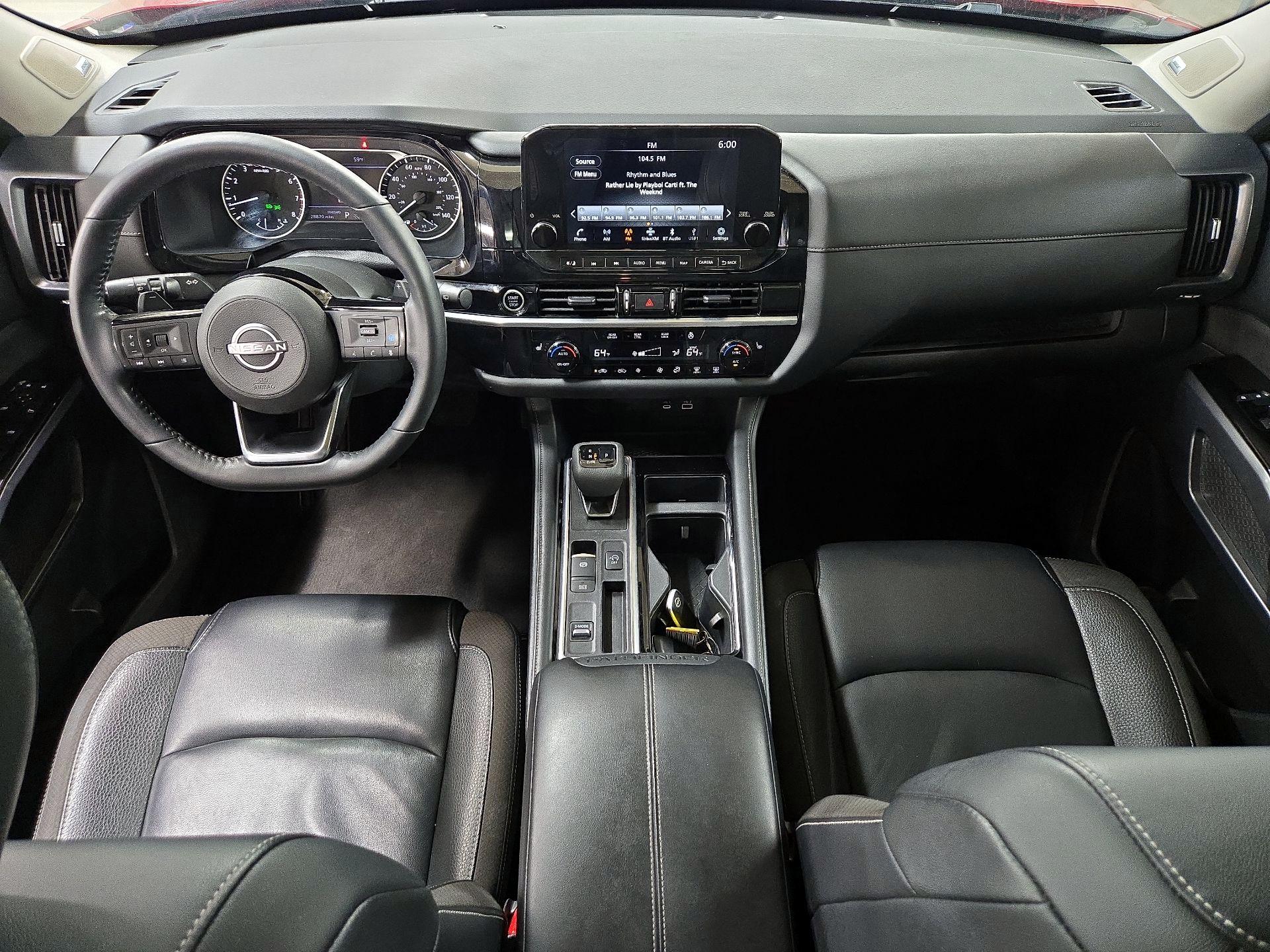 Thumbnail: 2023 Nissan Pathfinder - 9