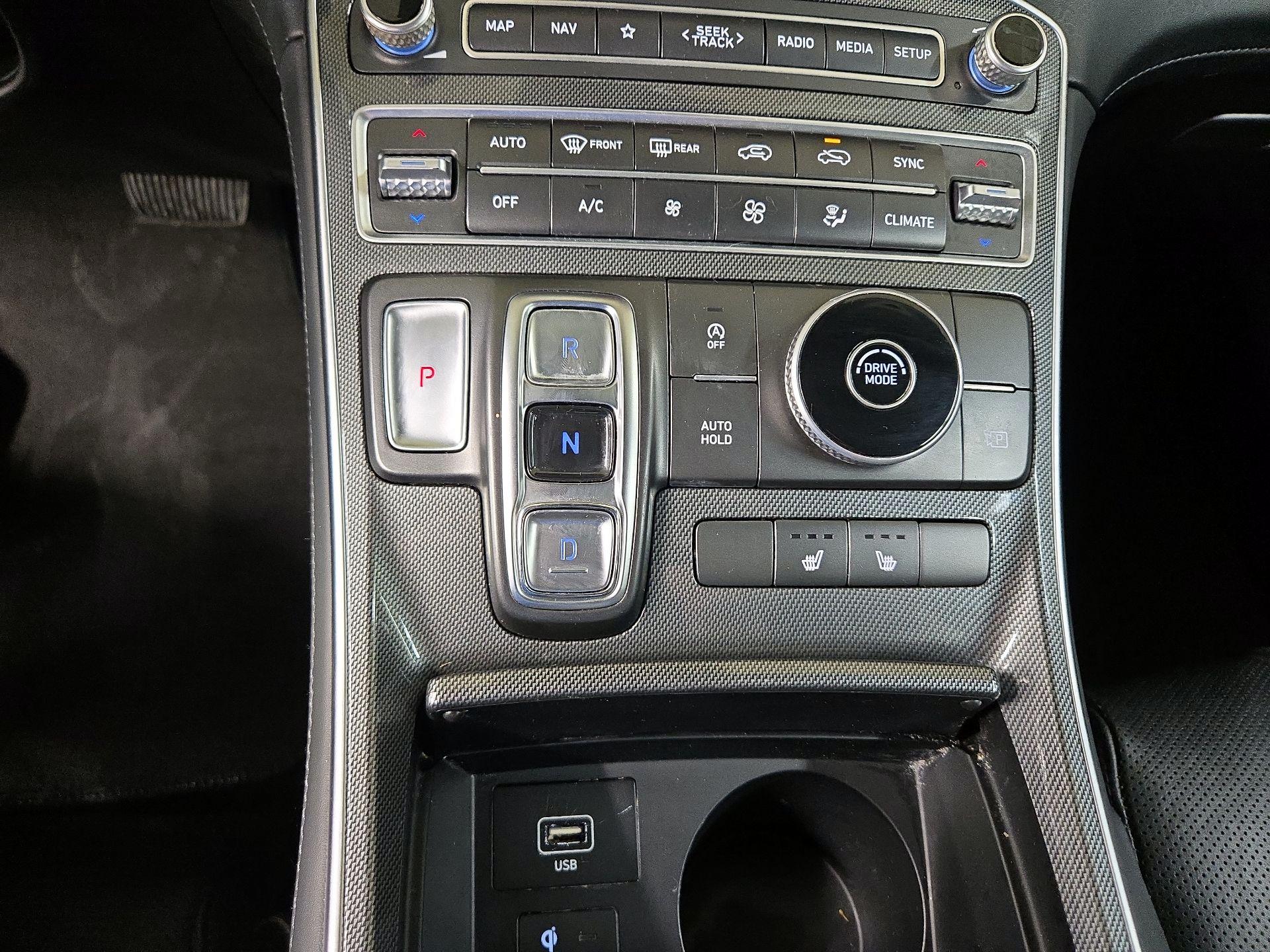 Thumbnail: 2022 Hyundai Santa Fe - 18