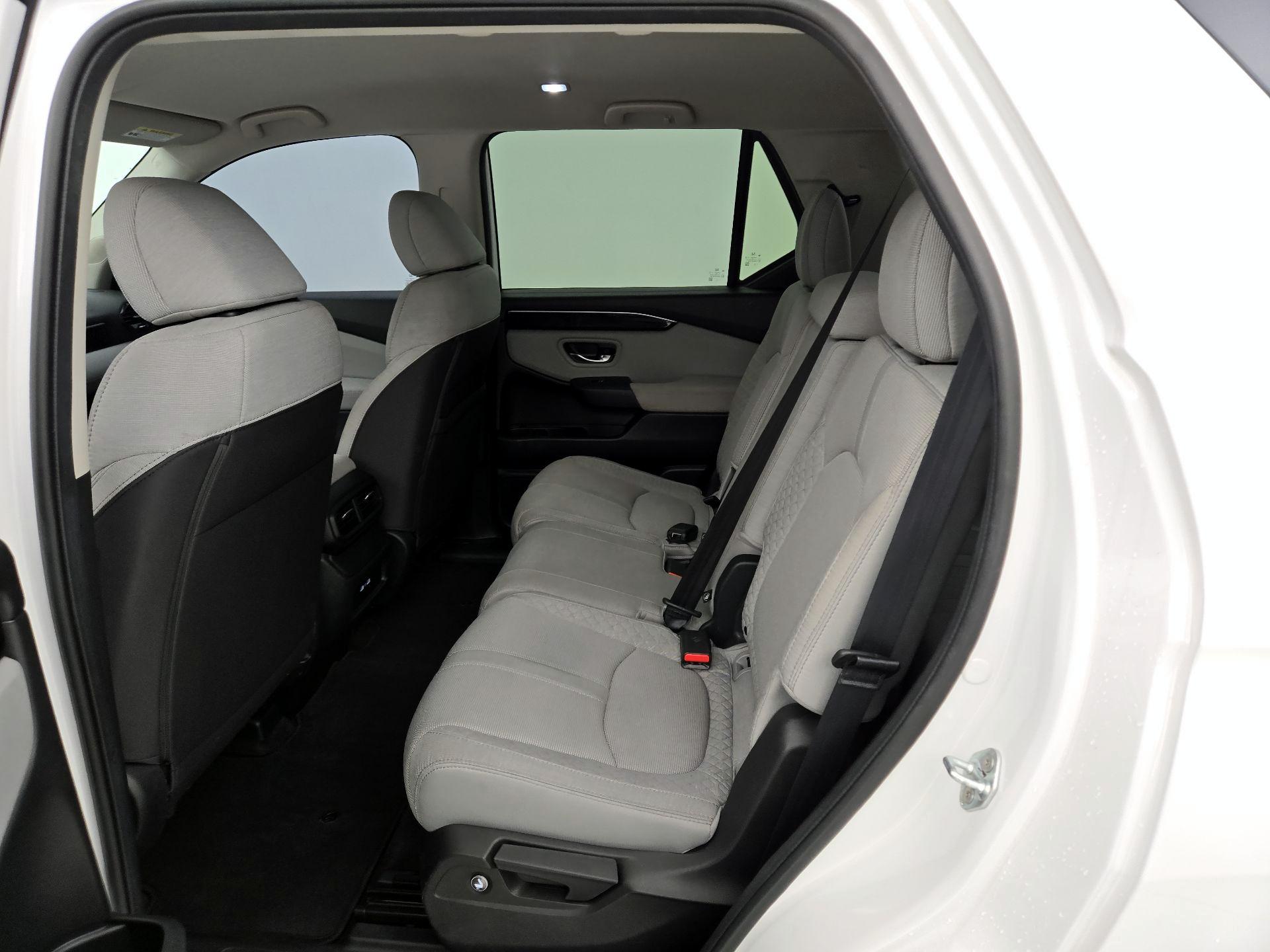 Thumbnail: 2023 Honda Pilot - 19