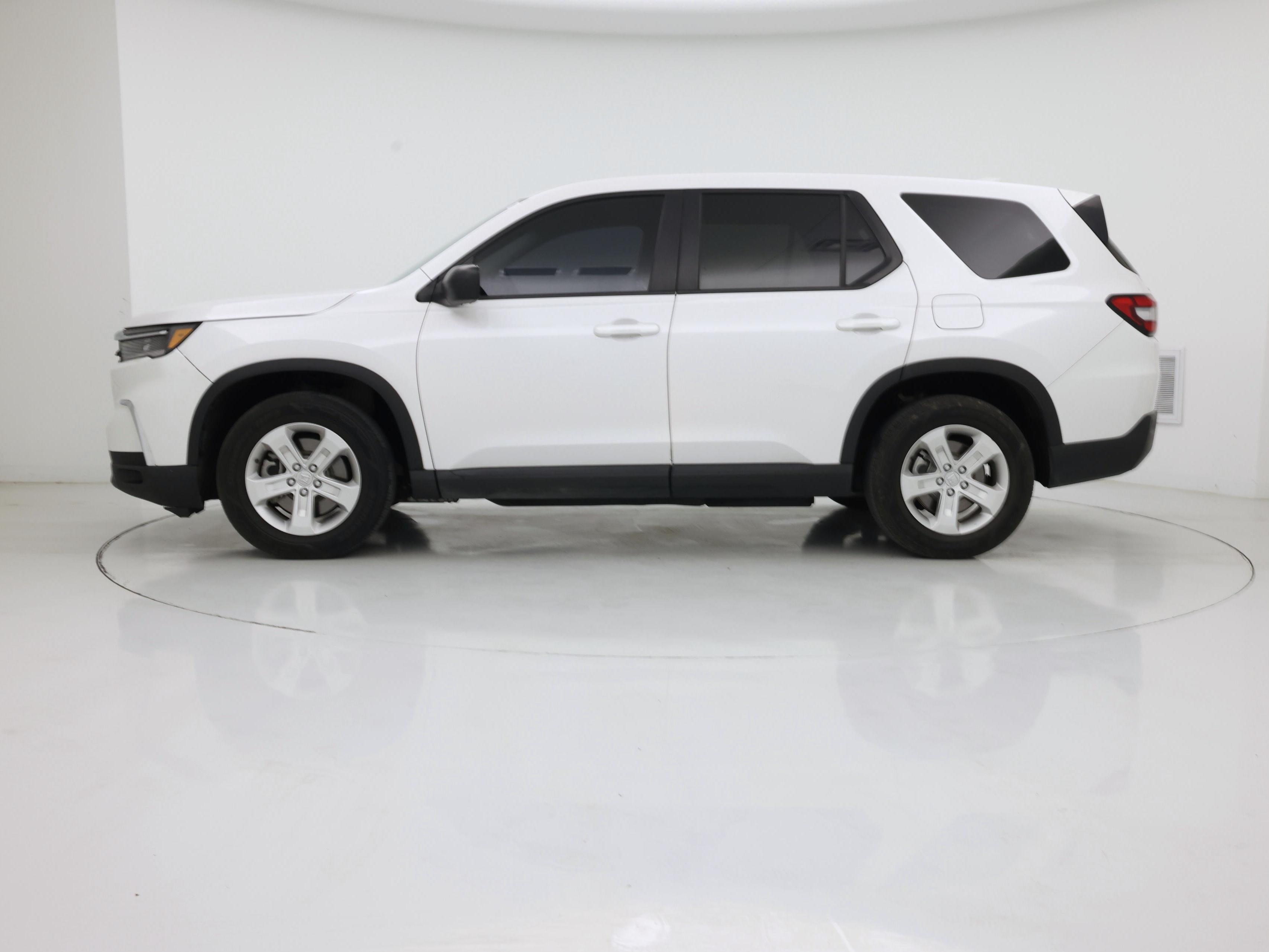 Thumbnail: 2023 Honda Pilot - 3