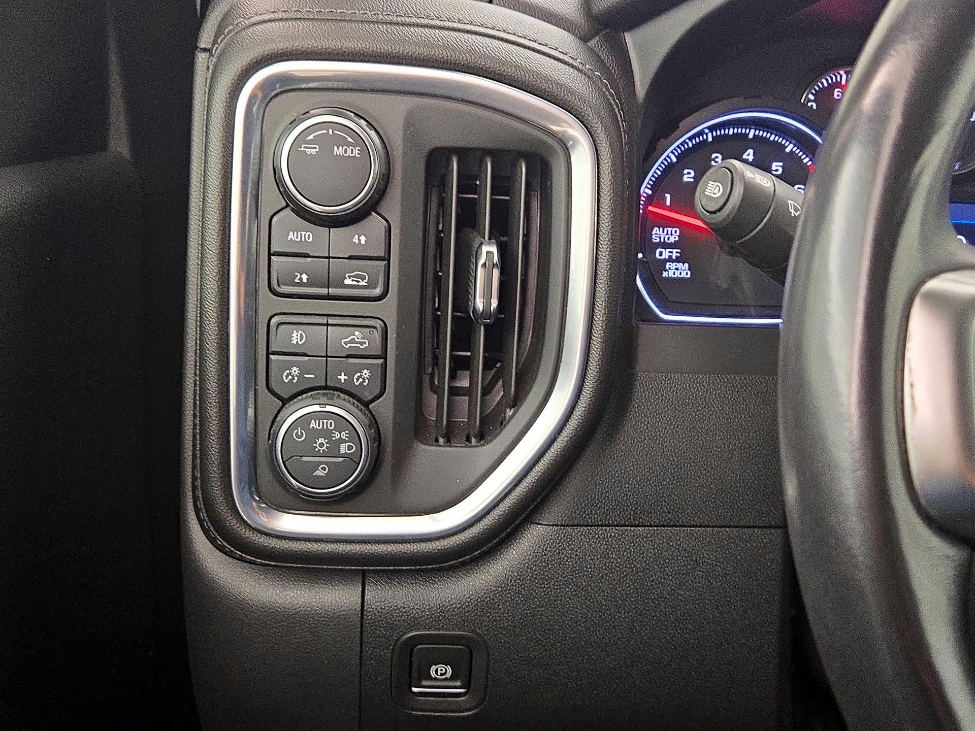 Thumbnail: 2020 Chevrolet Silverado 1500 - 13