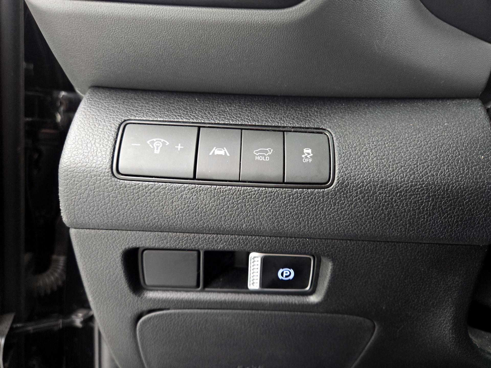 Thumbnail: 2023 Hyundai Santa Fe - 13