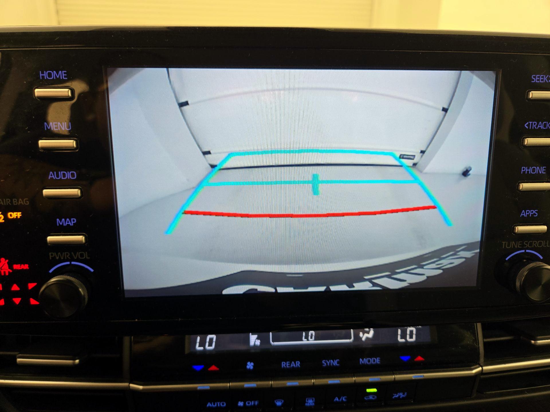 Thumbnail: 2024 Toyota Sienna - 14