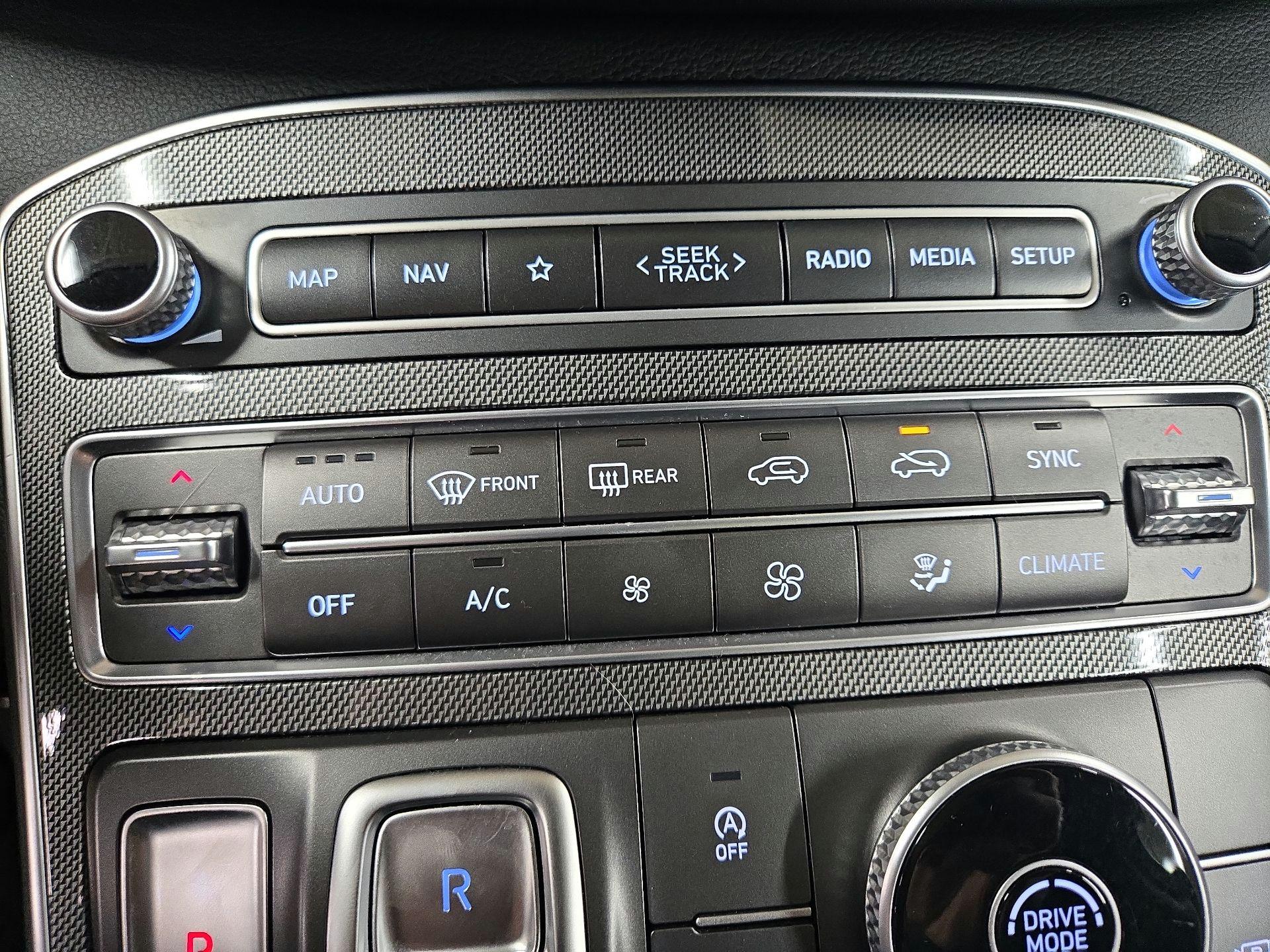 Thumbnail: 2023 Hyundai Santa Fe - 15