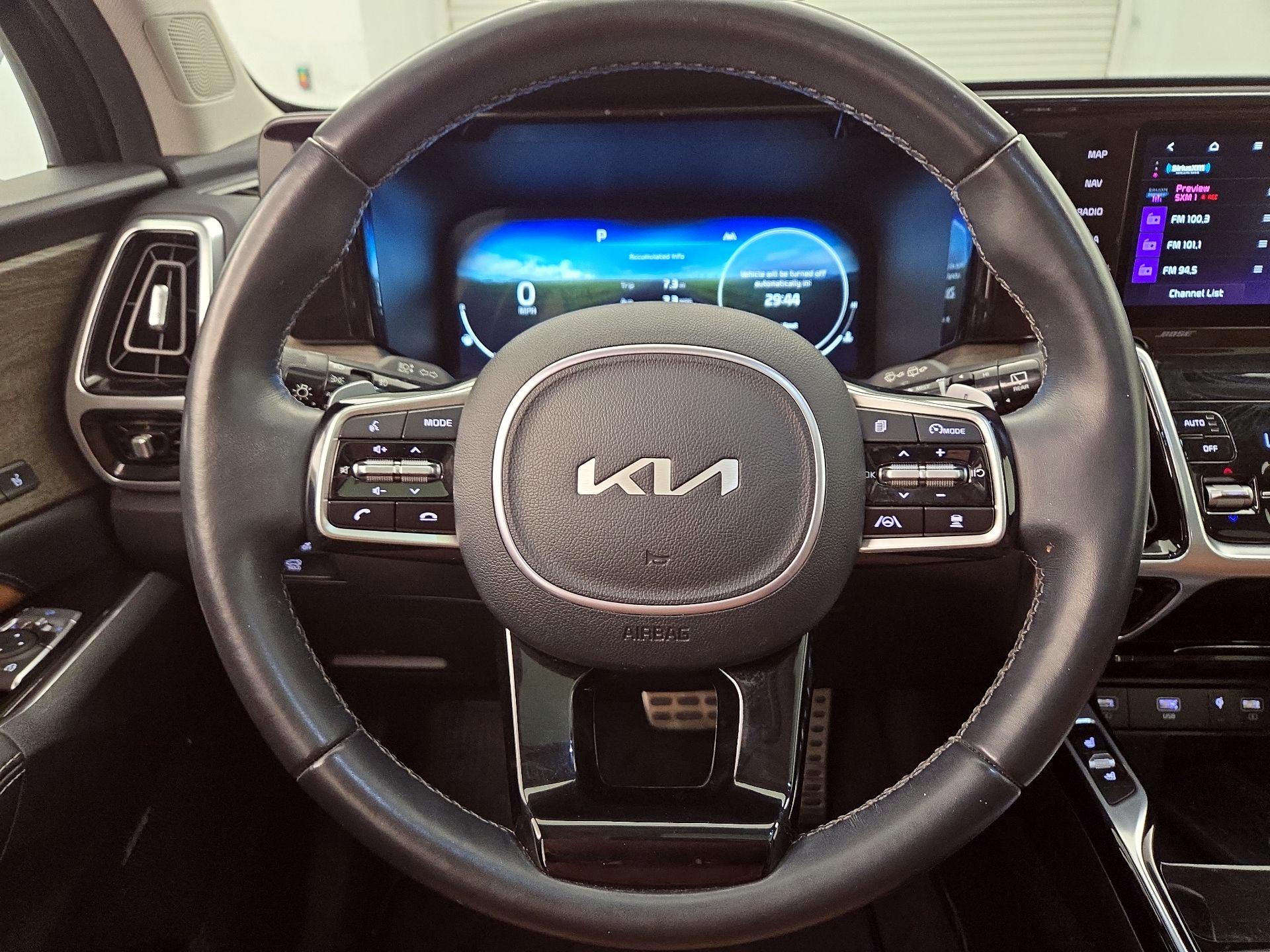 Thumbnail: 2023 Kia Sorento - 10