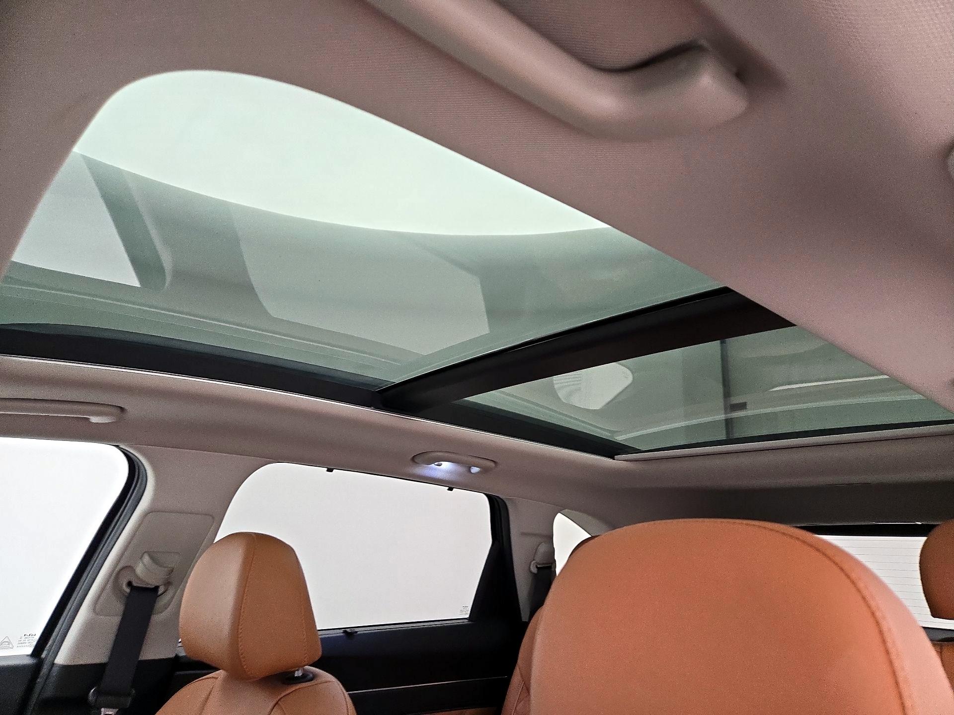 Thumbnail: 2023 Kia Sorento - 19