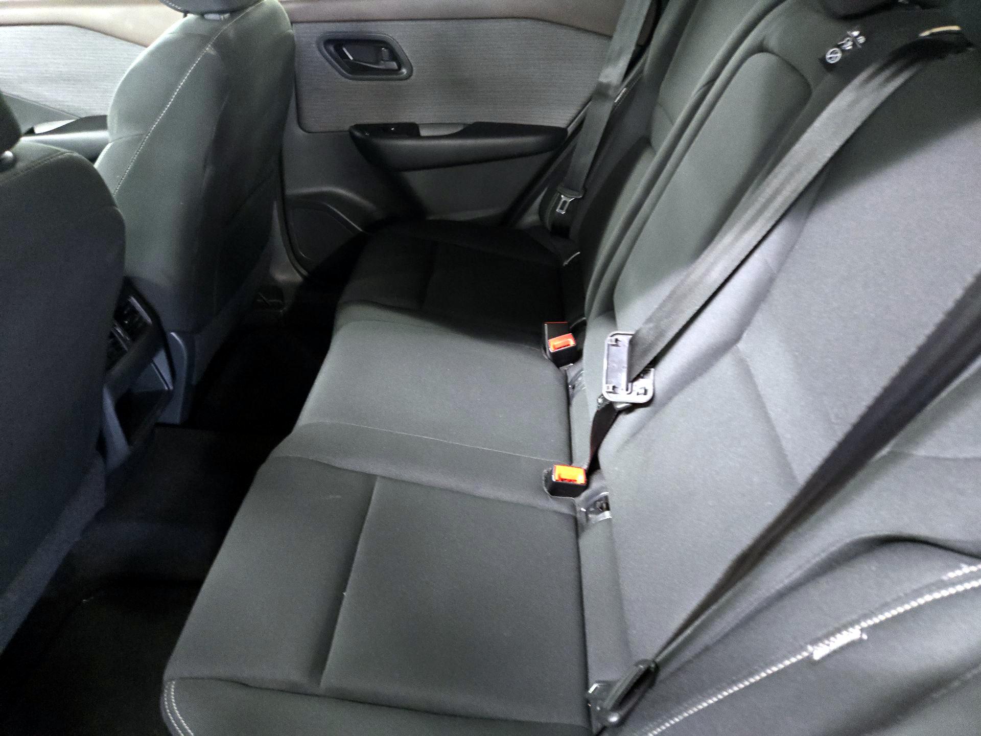 Thumbnail: 2023 Nissan Rogue - 18