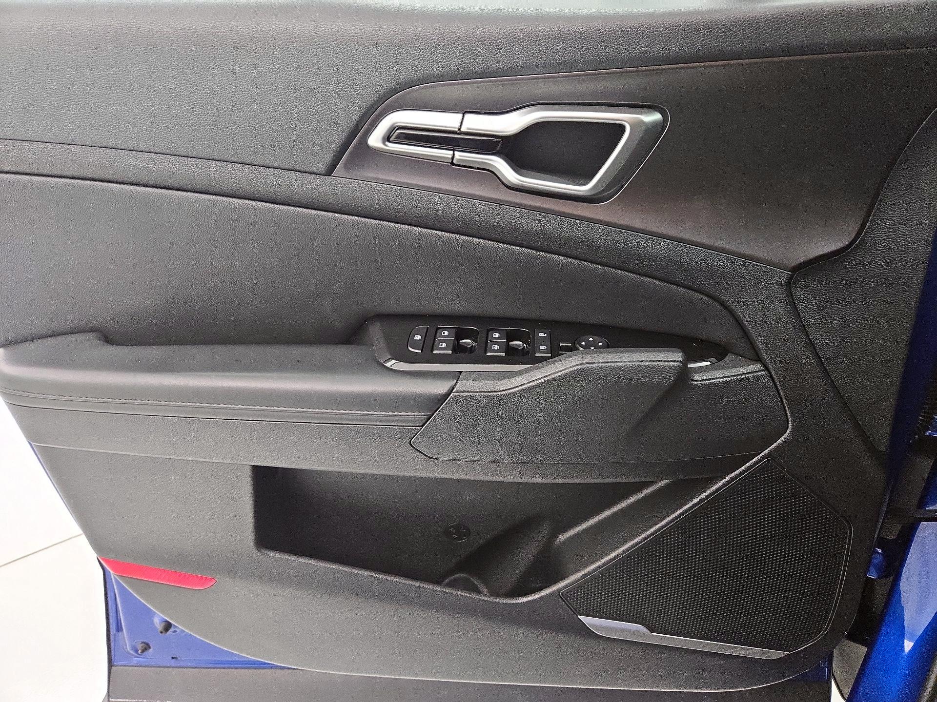 Thumbnail: 2023 Kia Sportage - 12