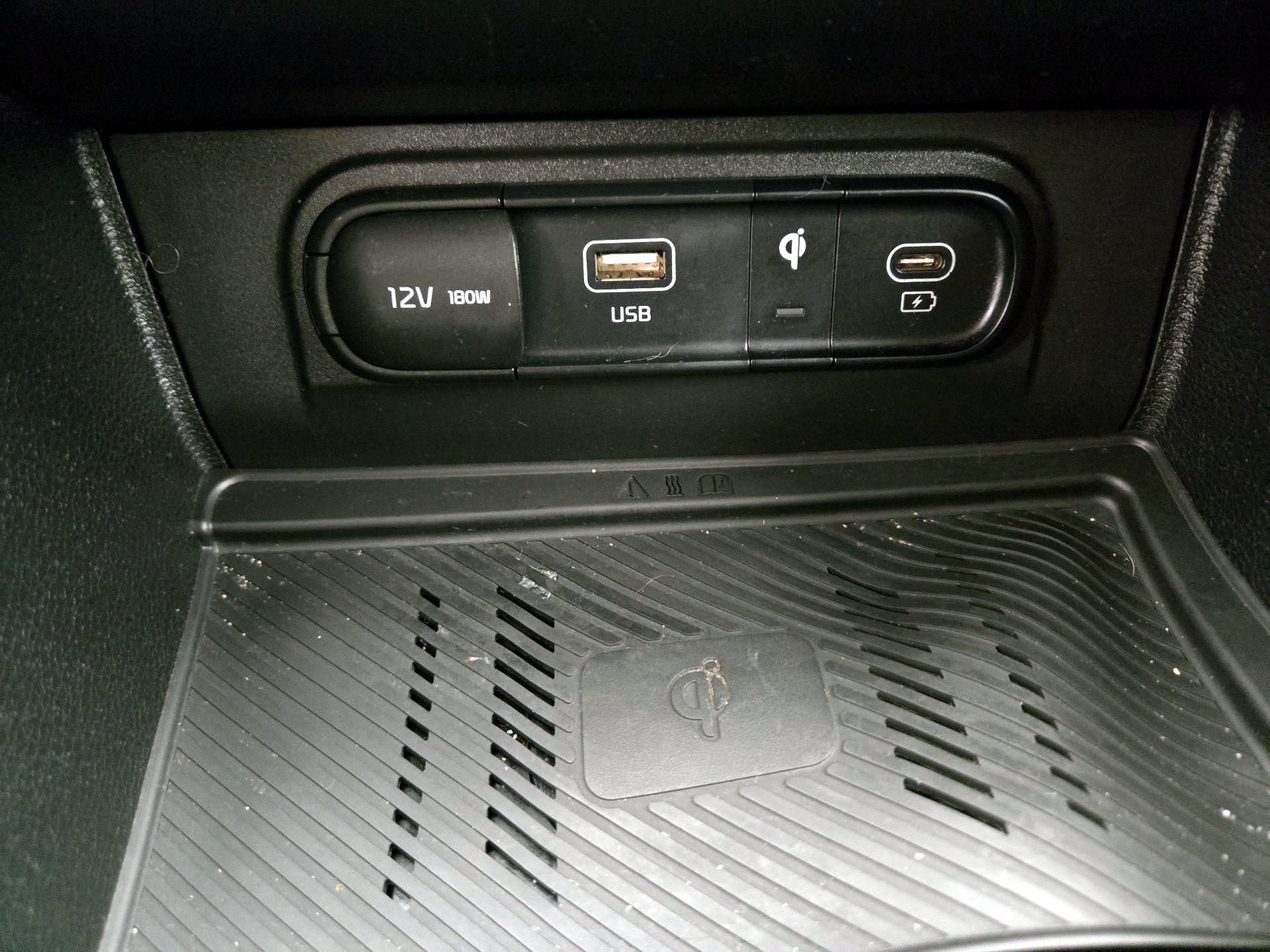 Thumbnail: 2023 Kia Sportage - 19